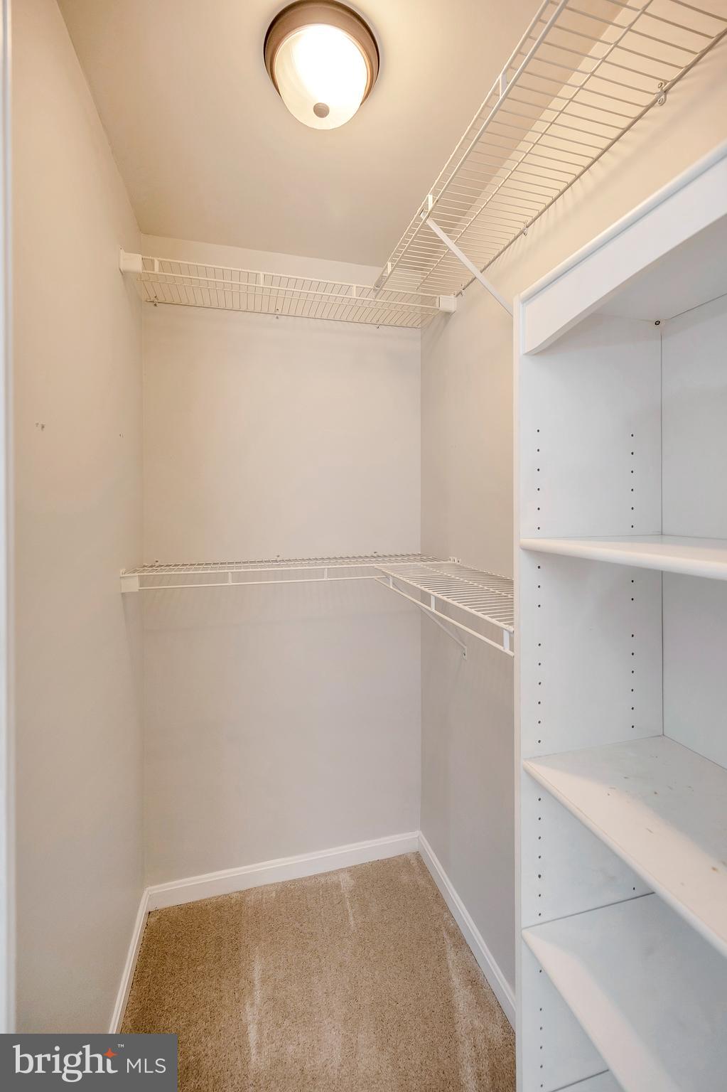 HAMPTON OAKS - Residential