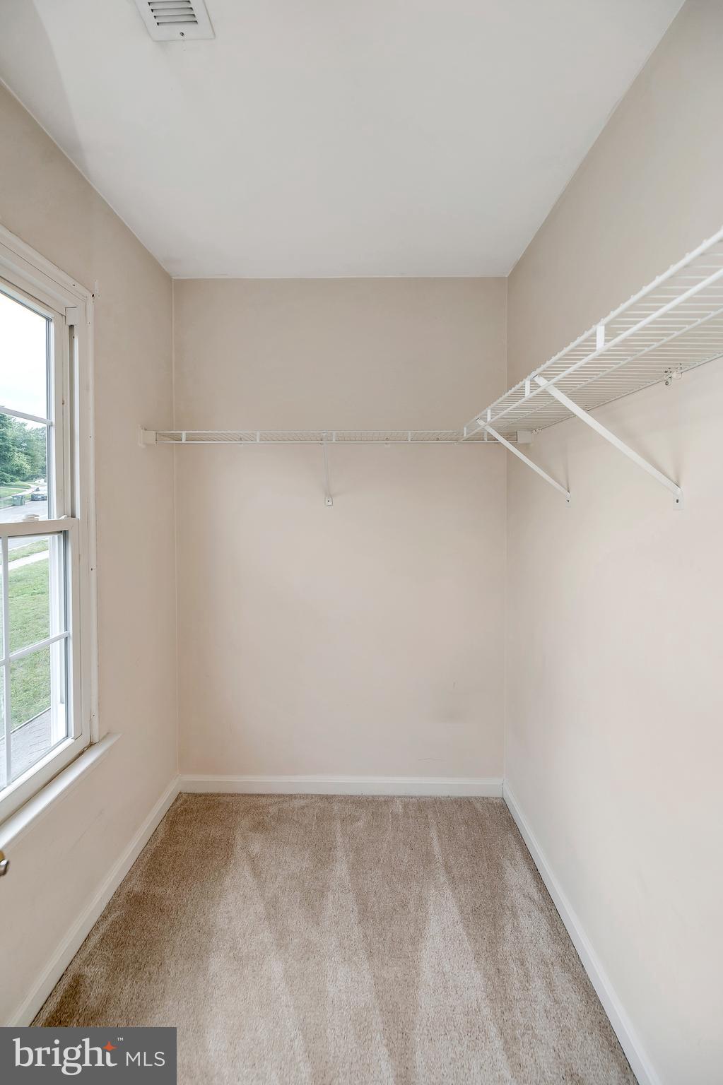 HAMPTON OAKS - Residential