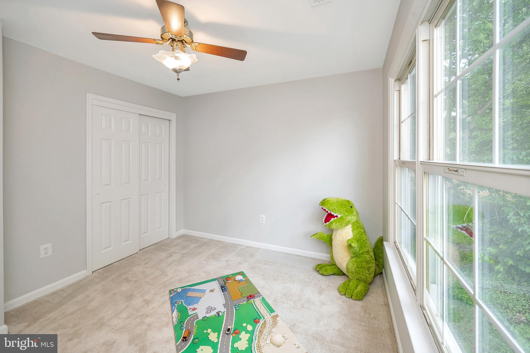 HAMPTON OAKS - Residential