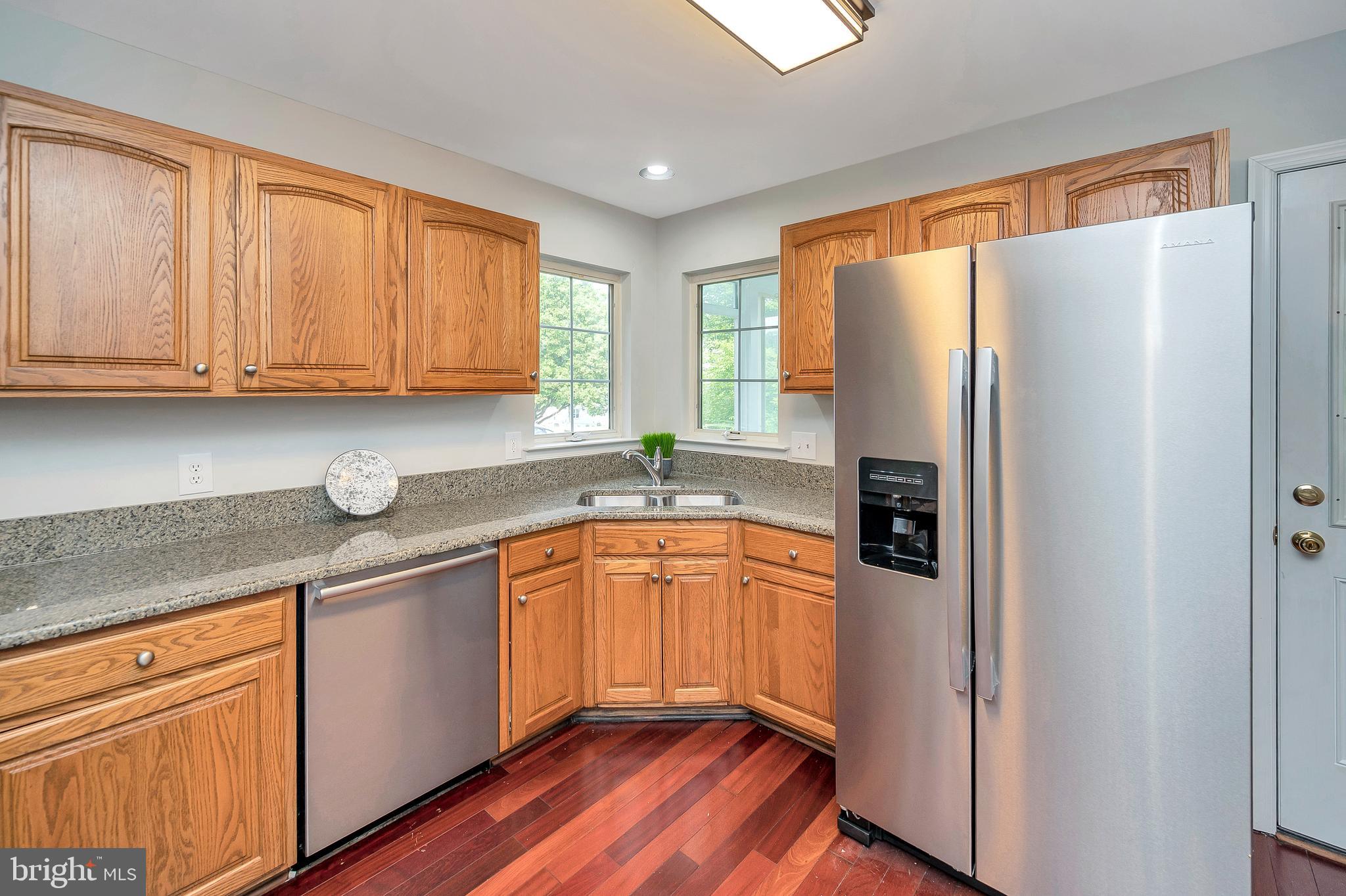 HAMPTON OAKS - Residential