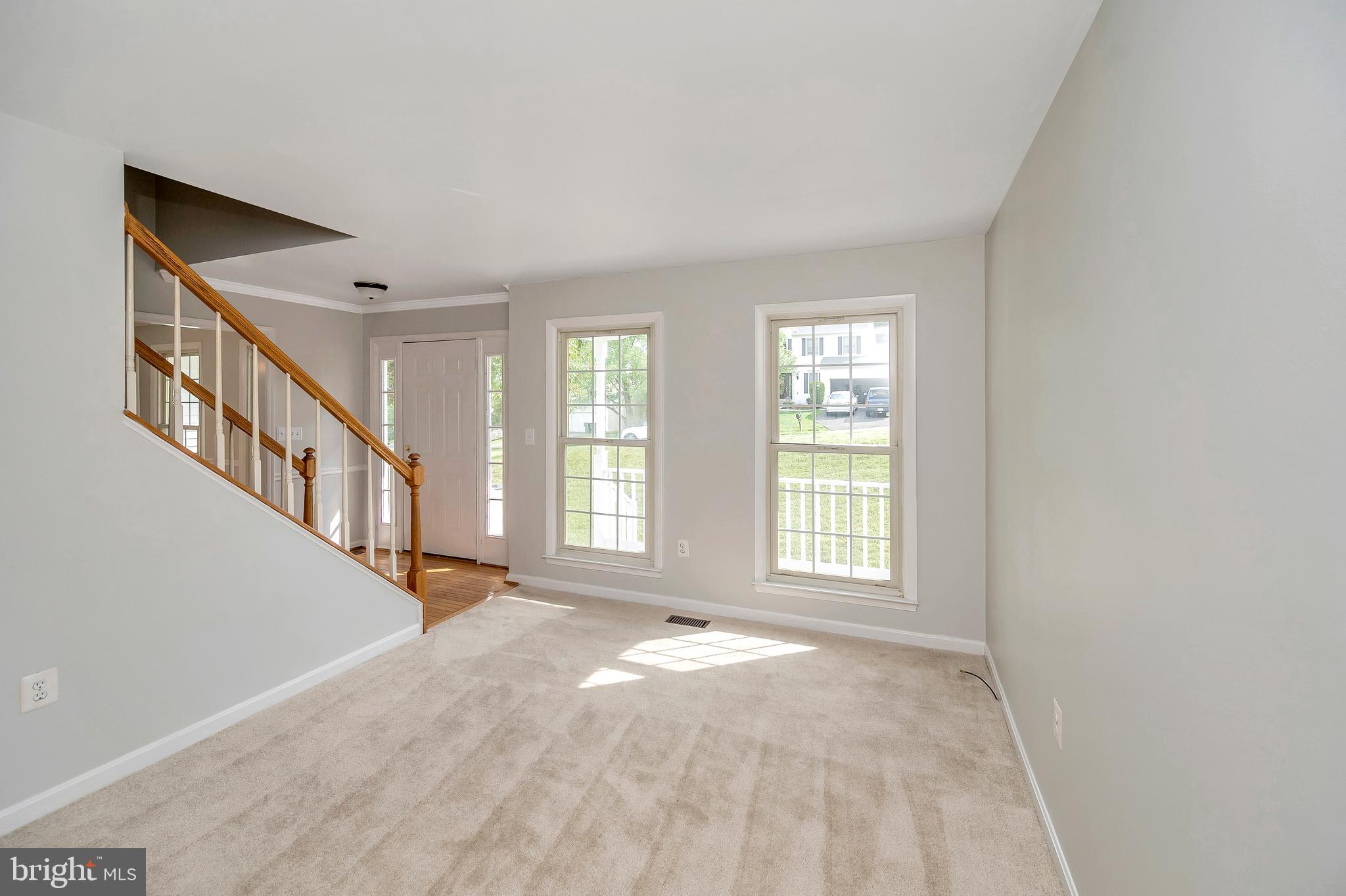 HAMPTON OAKS - Residential