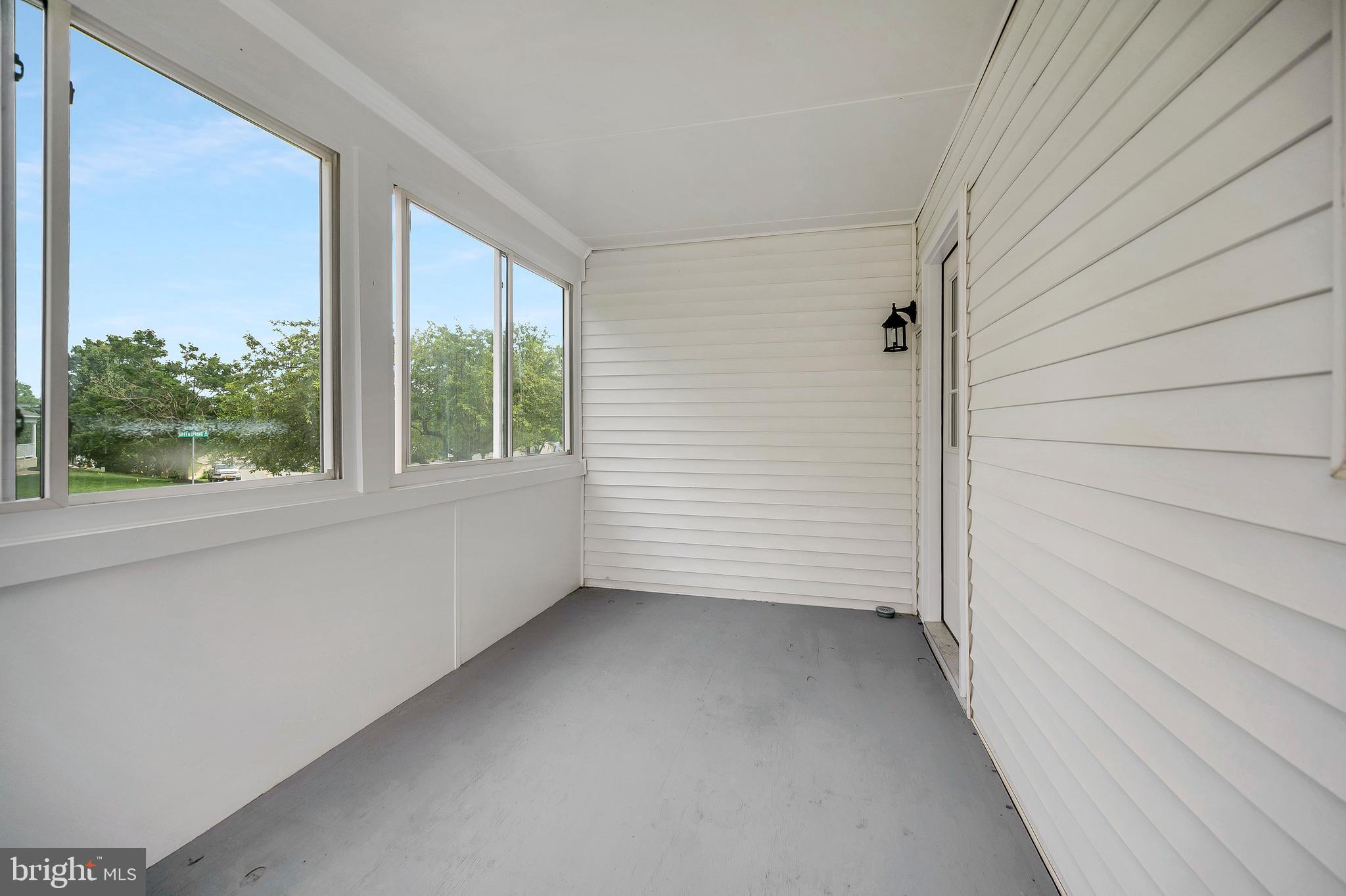 HAMPTON OAKS - Residential