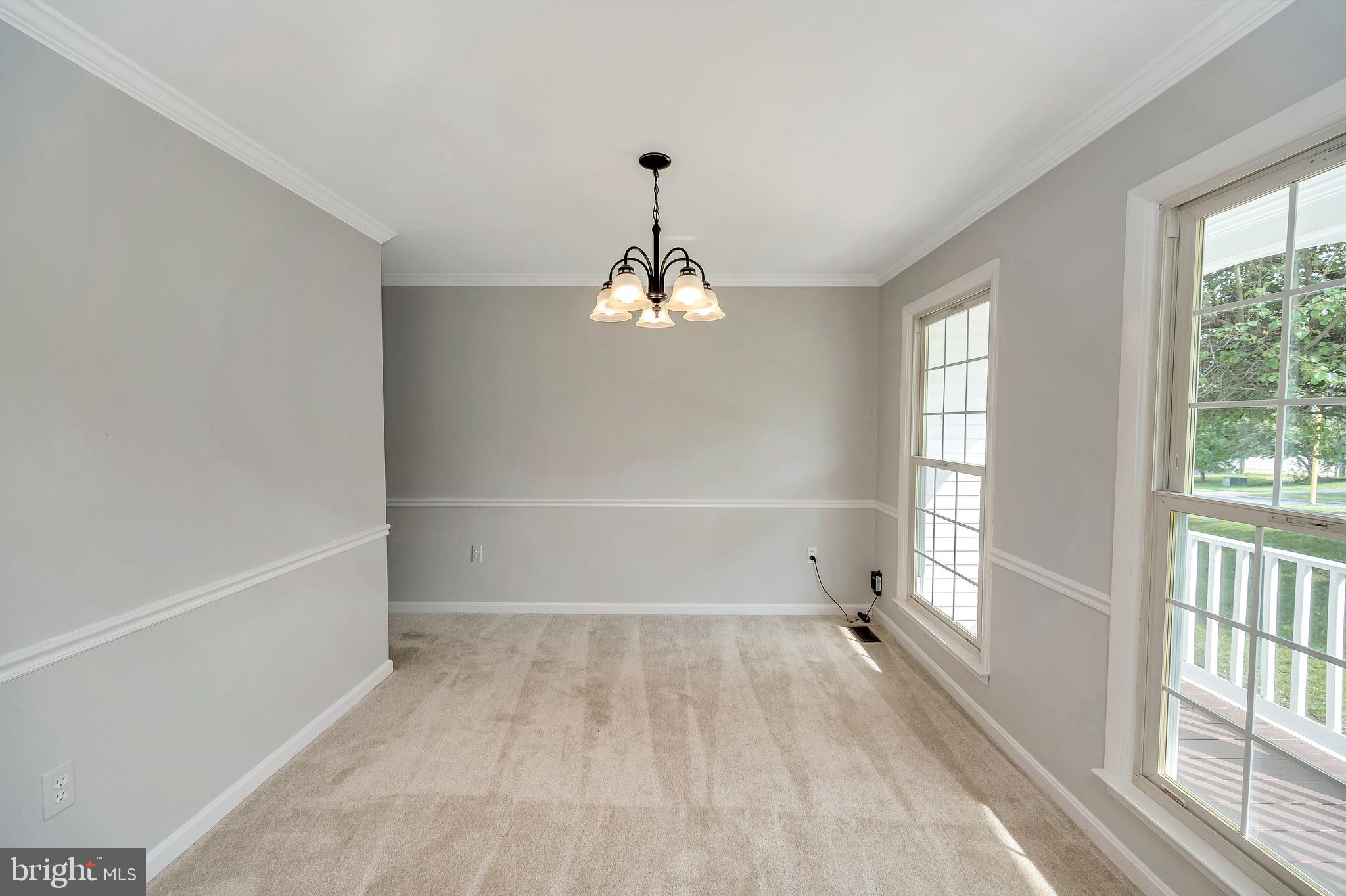 HAMPTON OAKS - Residential