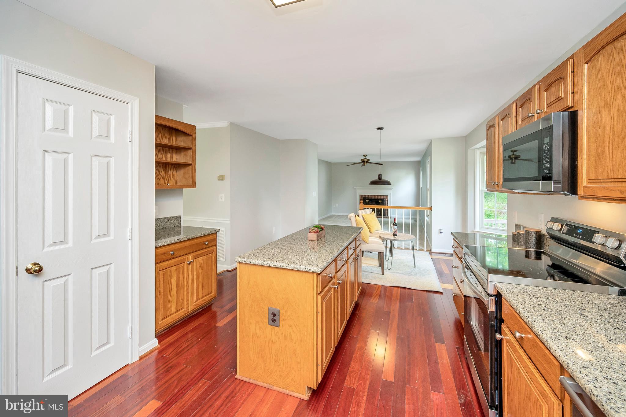 HAMPTON OAKS - Residential