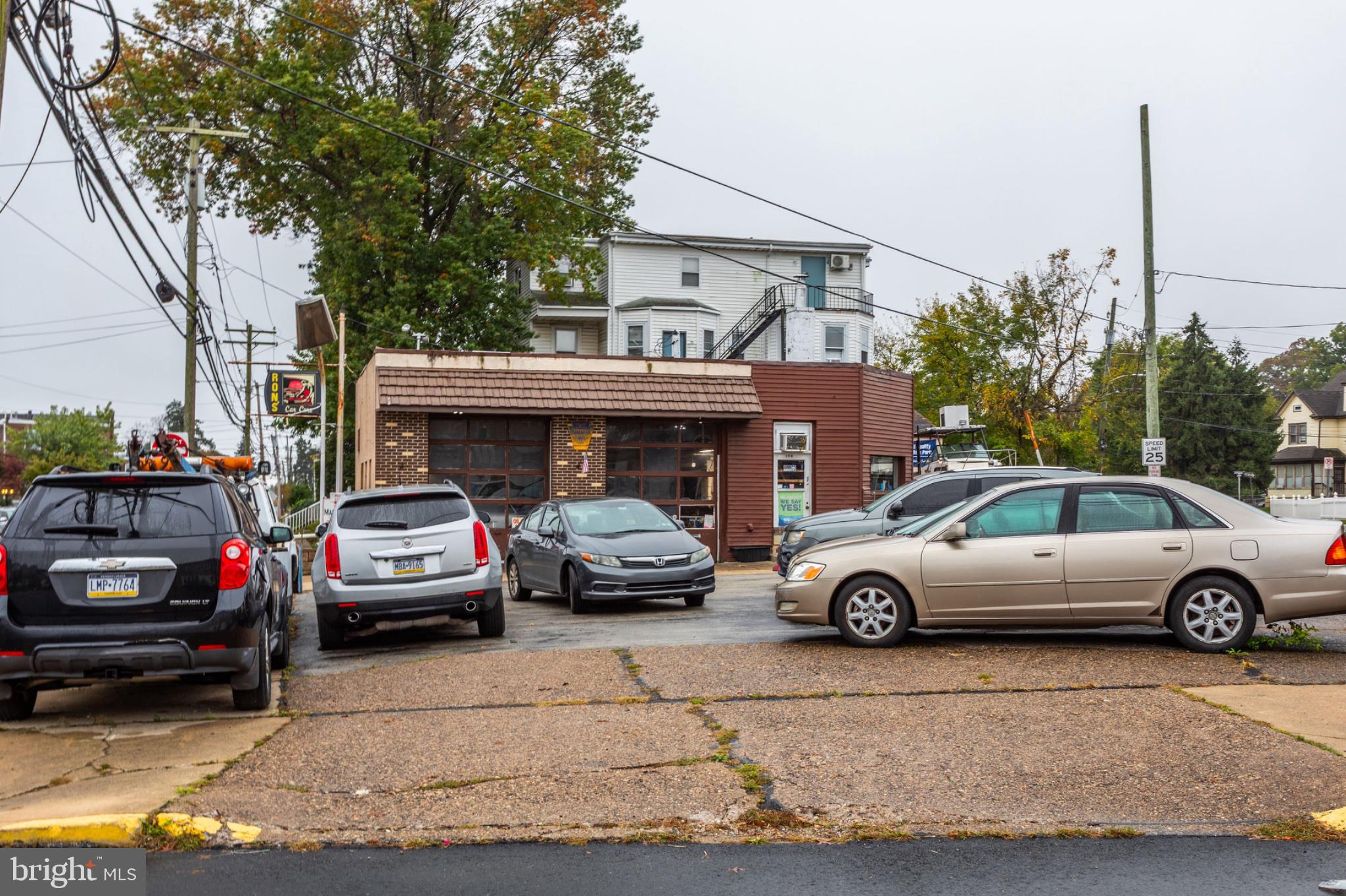 195 N WYCOMBE AVENUE