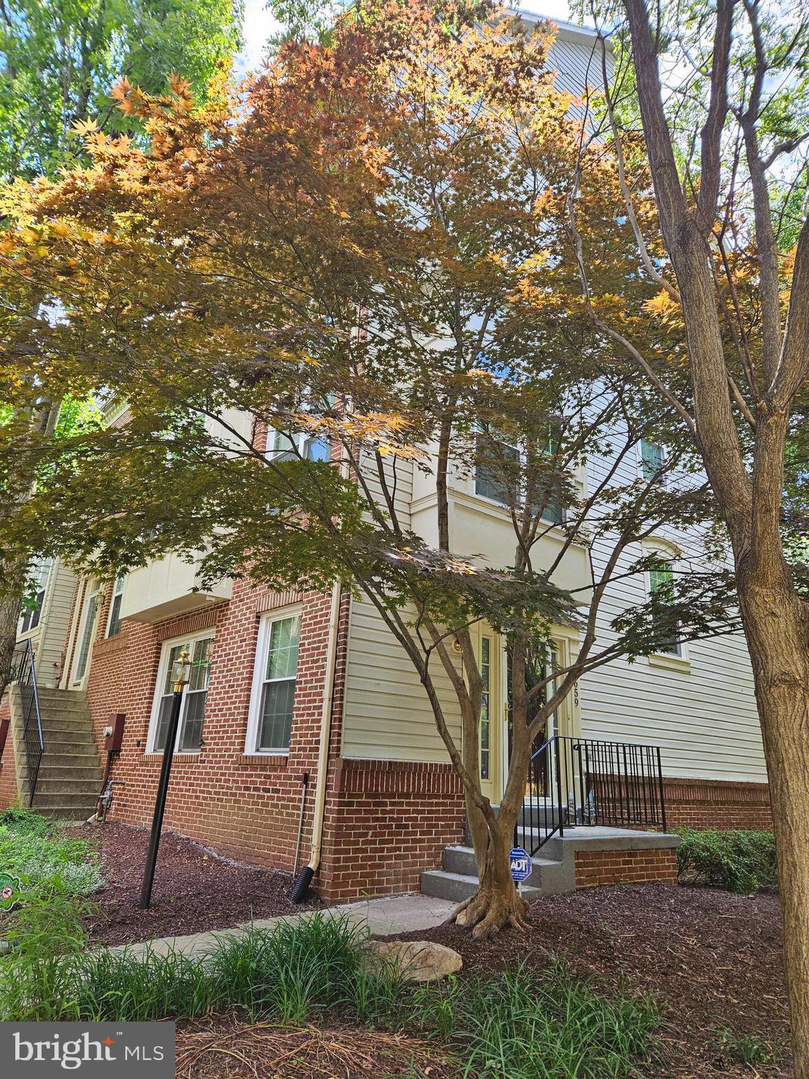 WASHINGTONIAN CENTER - Residential Lease