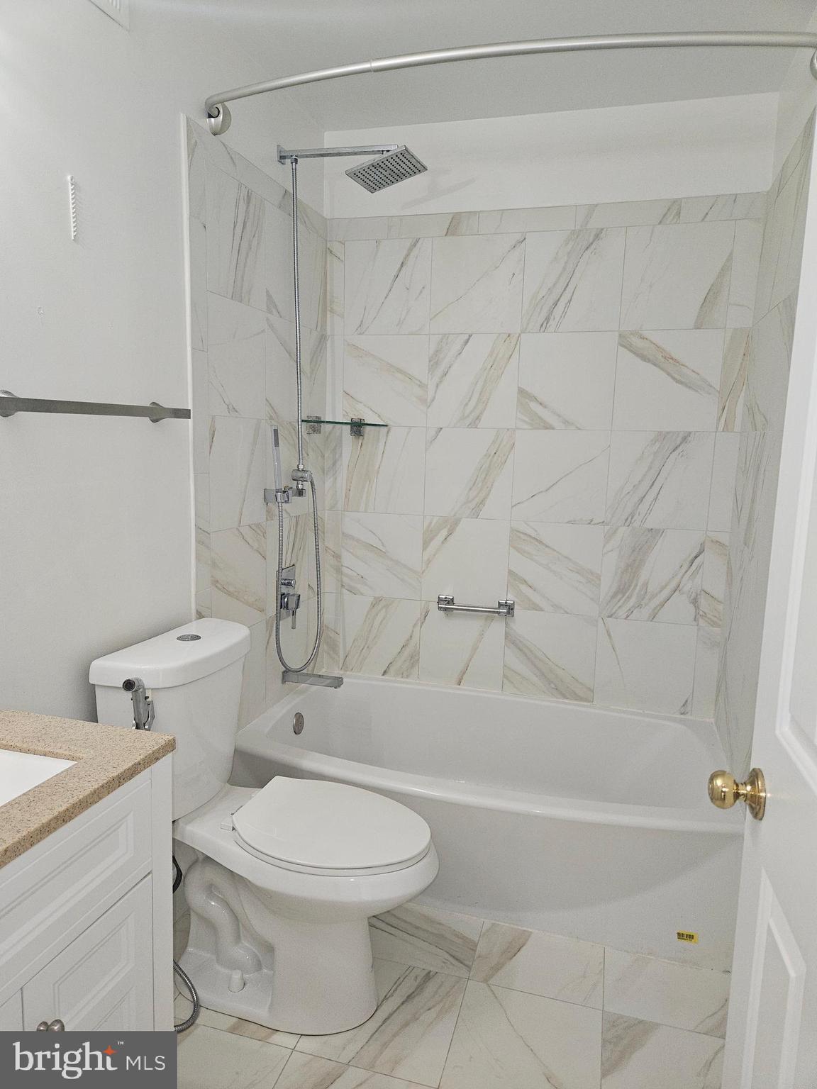 WASHINGTONIAN CENTER - Residential Lease