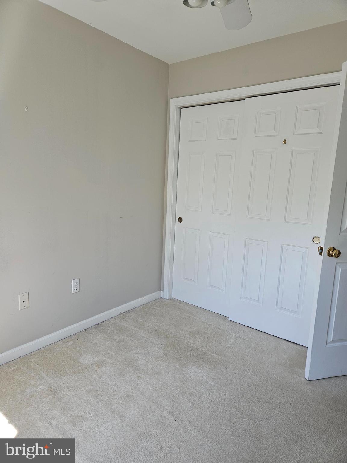 WASHINGTONIAN CENTER - Residential Lease