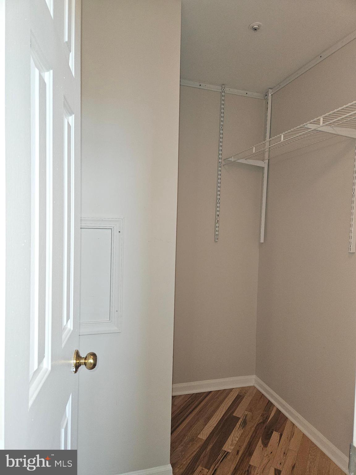 WASHINGTONIAN CENTER - Residential Lease