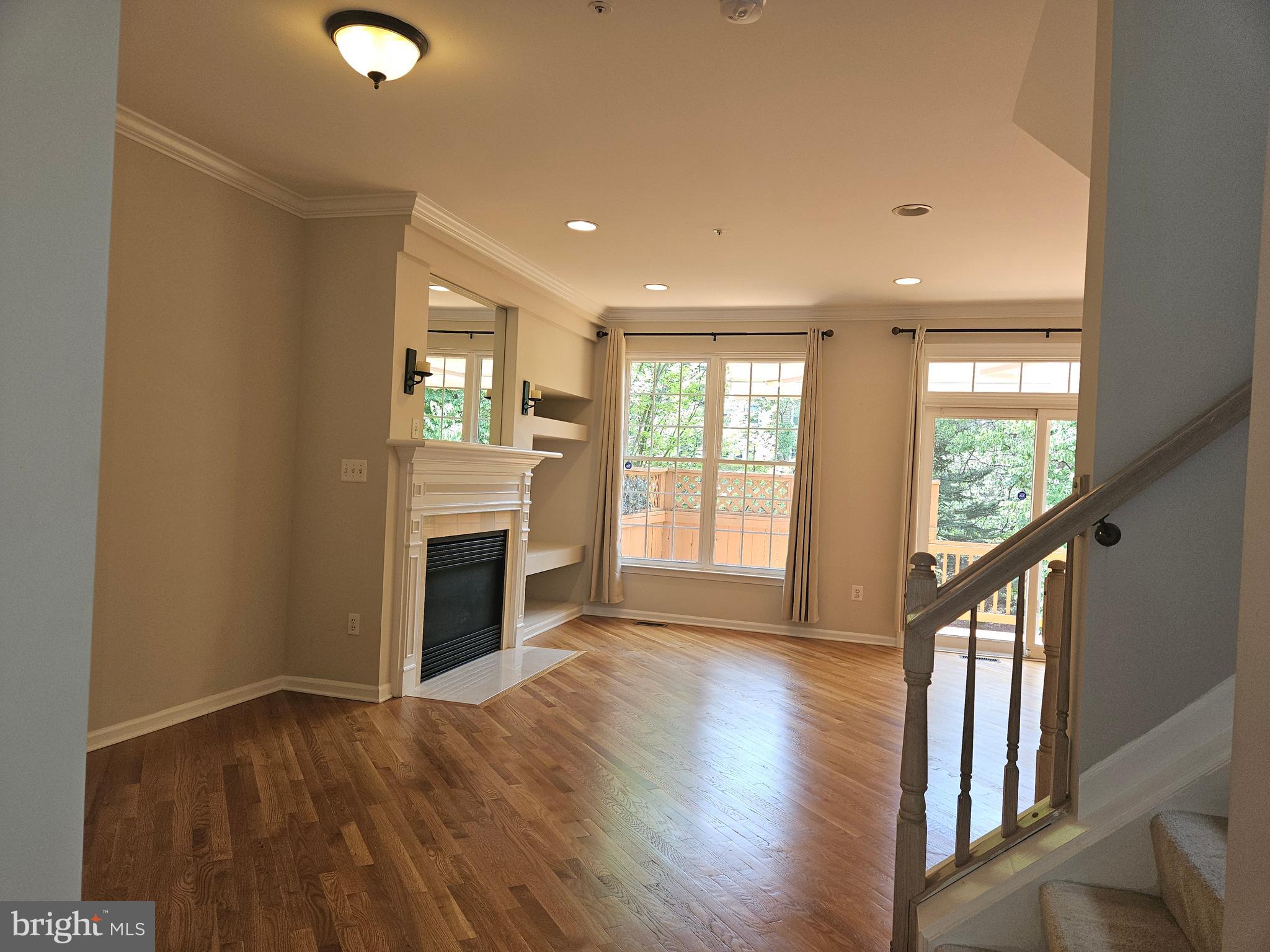 WASHINGTONIAN CENTER - Residential Lease