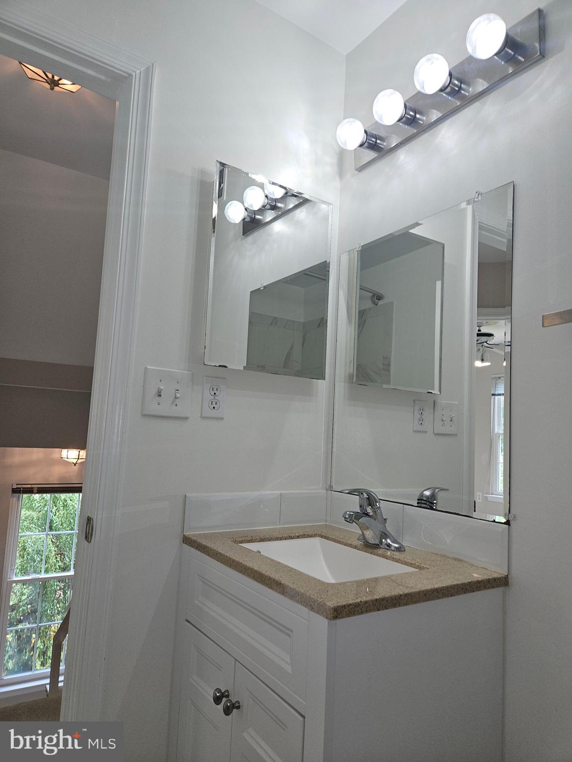 WASHINGTONIAN CENTER - Residential Lease