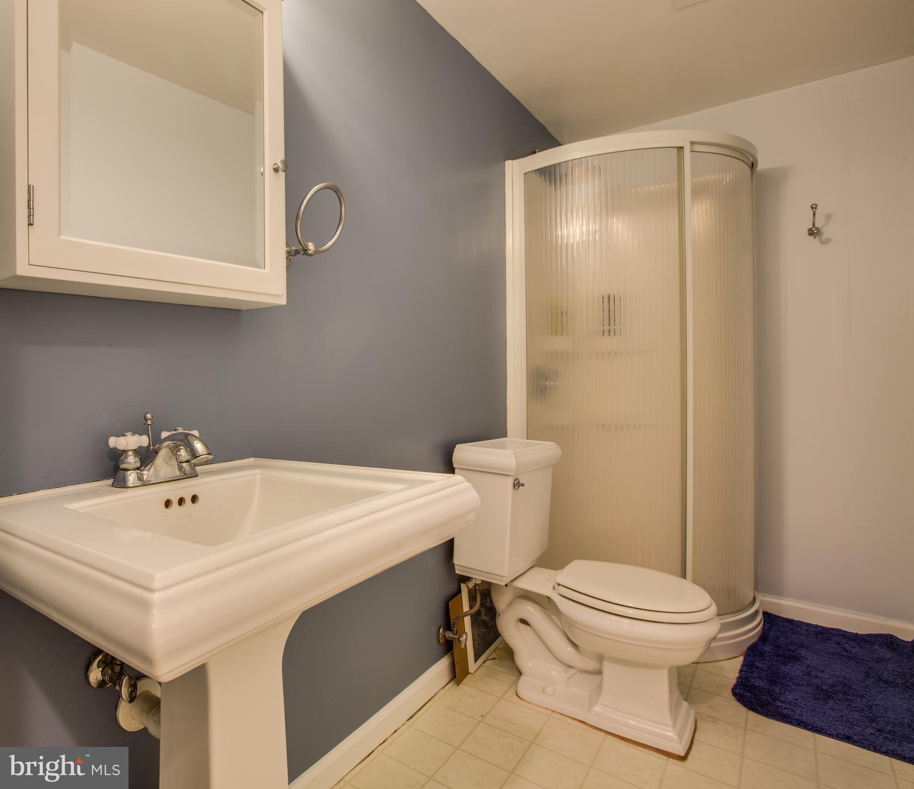 COLECHESTER VILLAGE - Residential