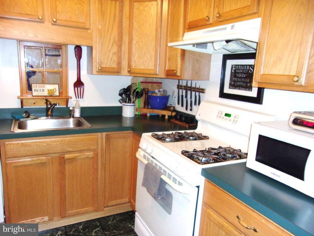 BUTTONWOOD GREEN - Residential