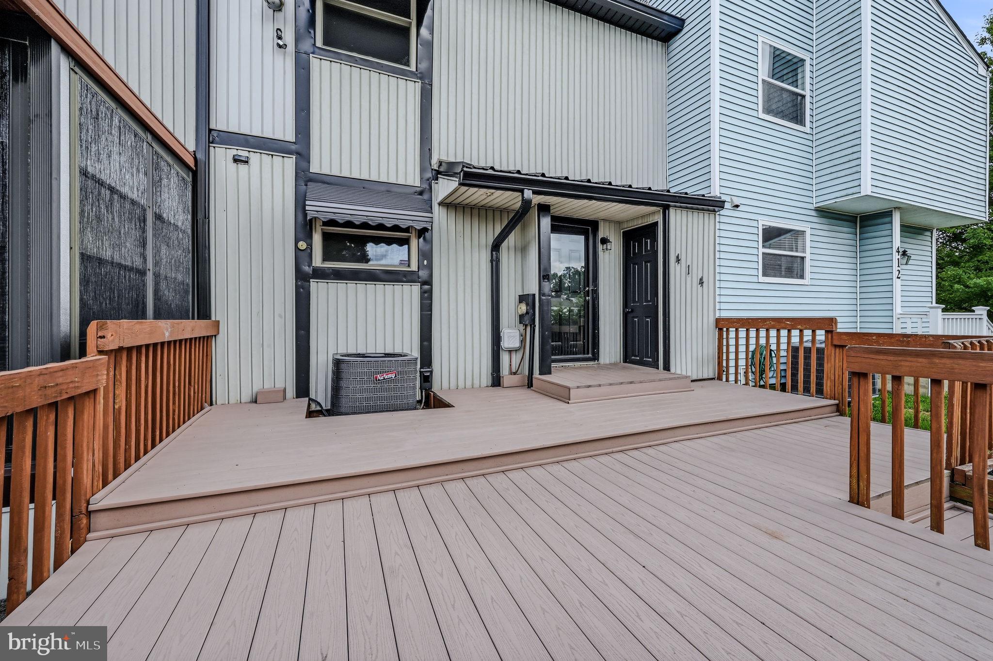 414 ARNOLD COURT