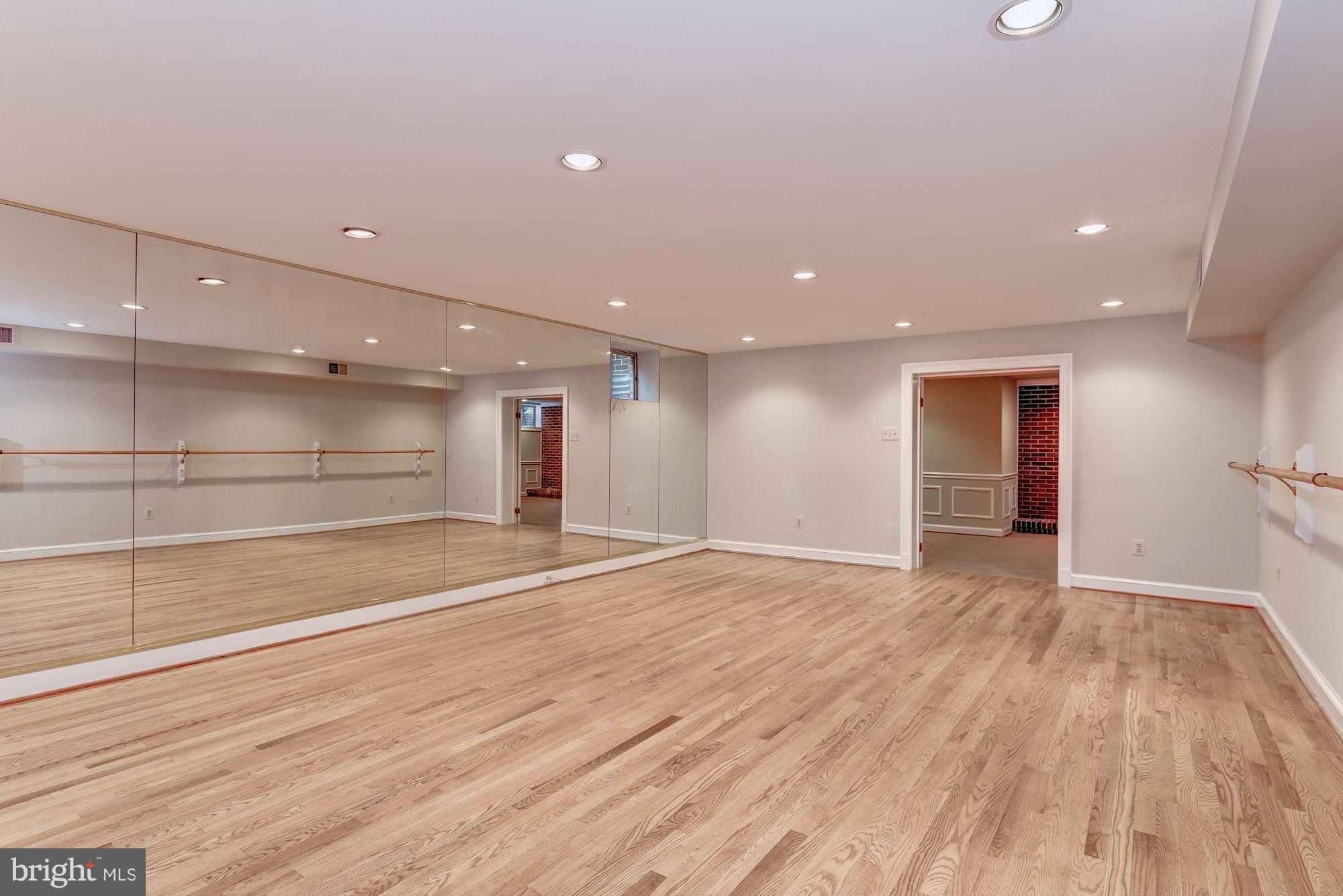 BALLANTRAE FARMS - Residential