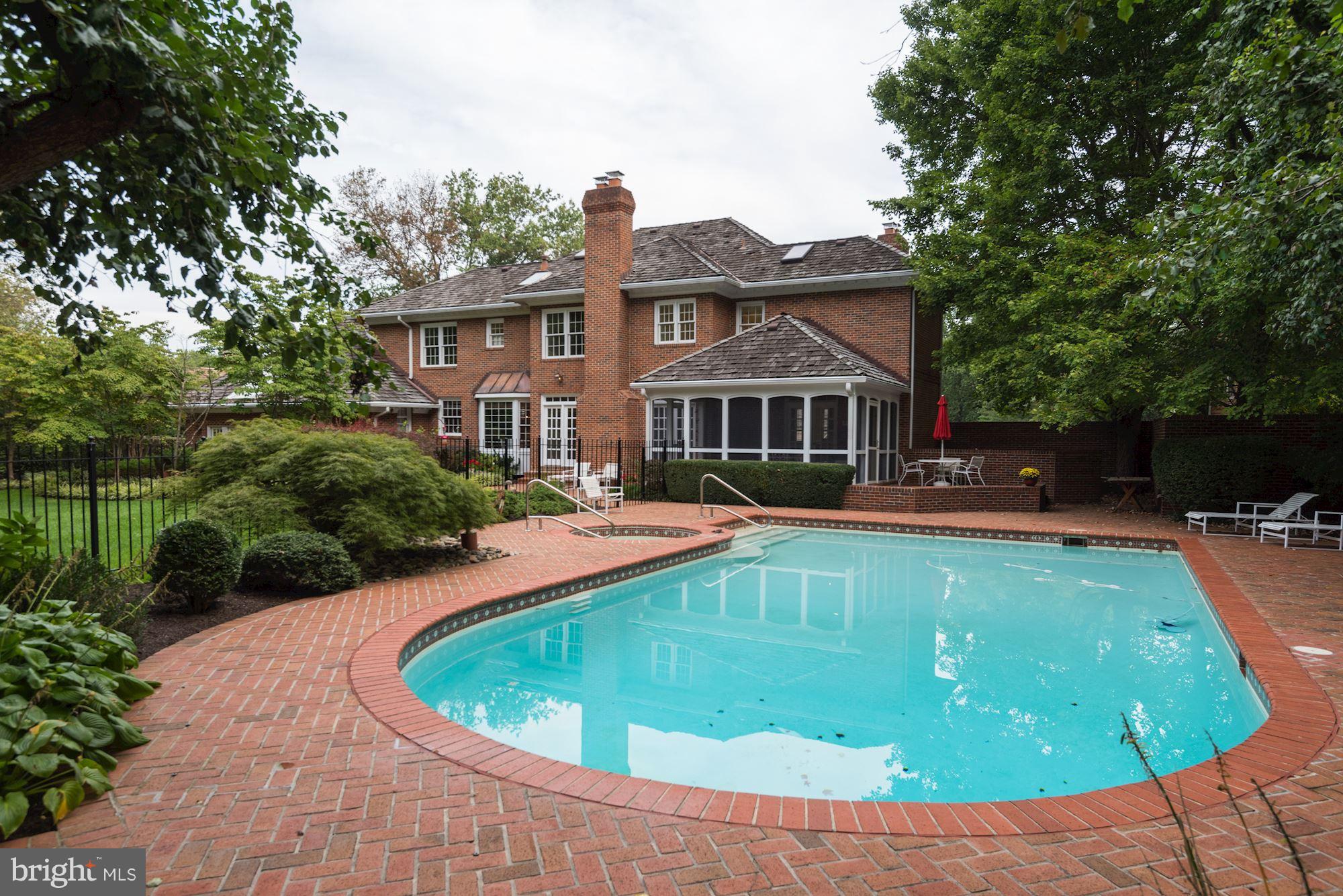 BALLANTRAE FARMS - Residential