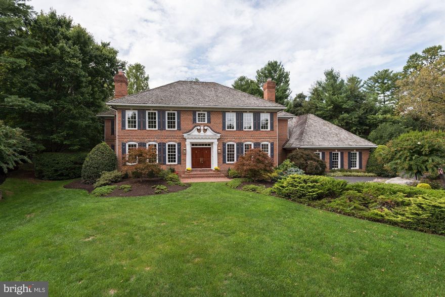 Custm Federal hme in the prestigious Ballantrae Frm neighbrhd, one of the most spectacular neighborhds in McLean. Beautifully sited on over 3/4 acre w/ a flat bckyrd play area, spacious patio, separate covered dining screened porch that overlook the in ground pool with spa. Must See. Less than a mile from GW Parkway w/ easy access to Wash. DC (few miles) as well as Maryland, Tysons & the new metro