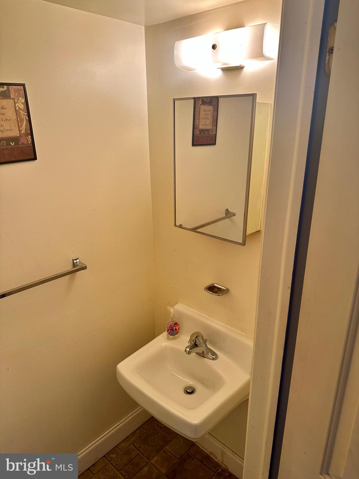 FAIR HILLS - Residential