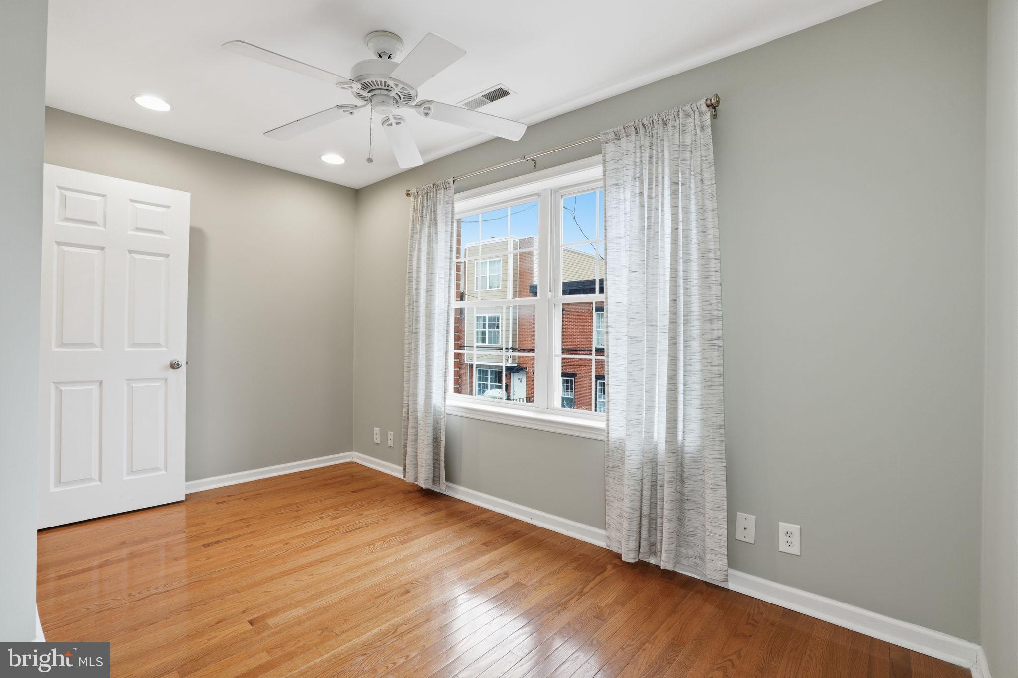 GRAYS FERRY - Residential