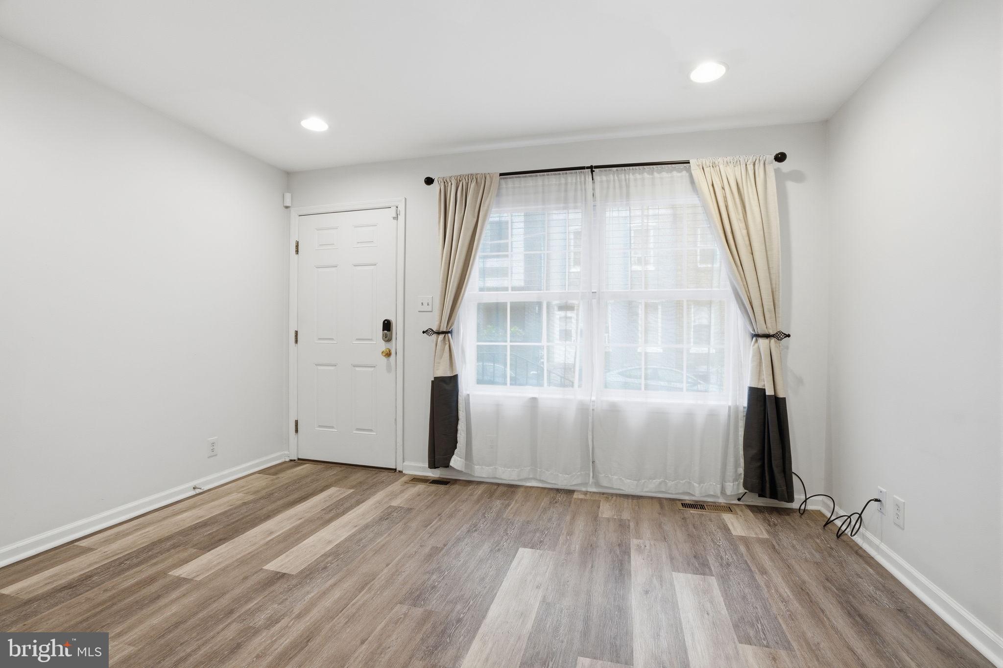 GRAYS FERRY - Residential