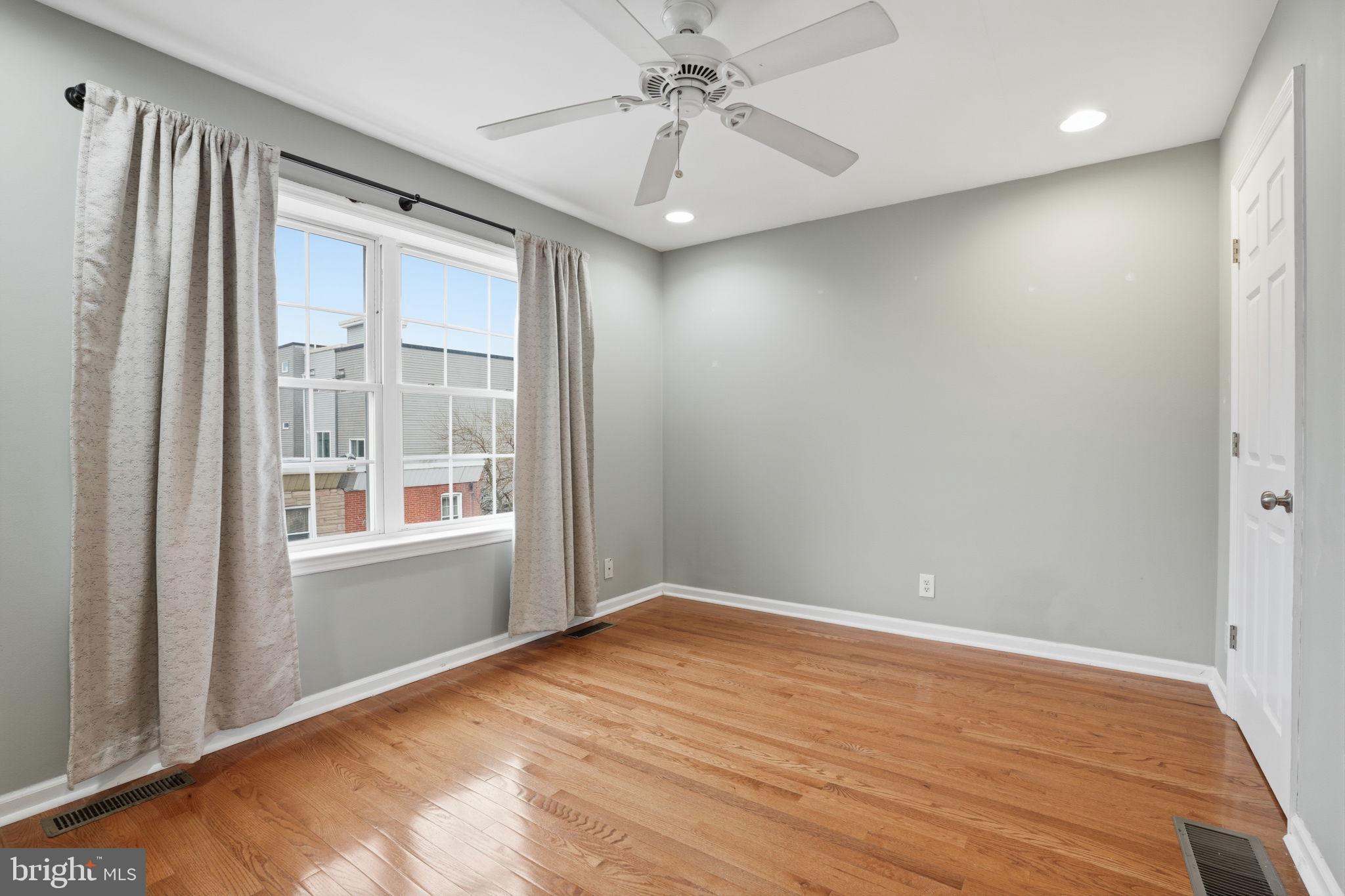 GRAYS FERRY - Residential