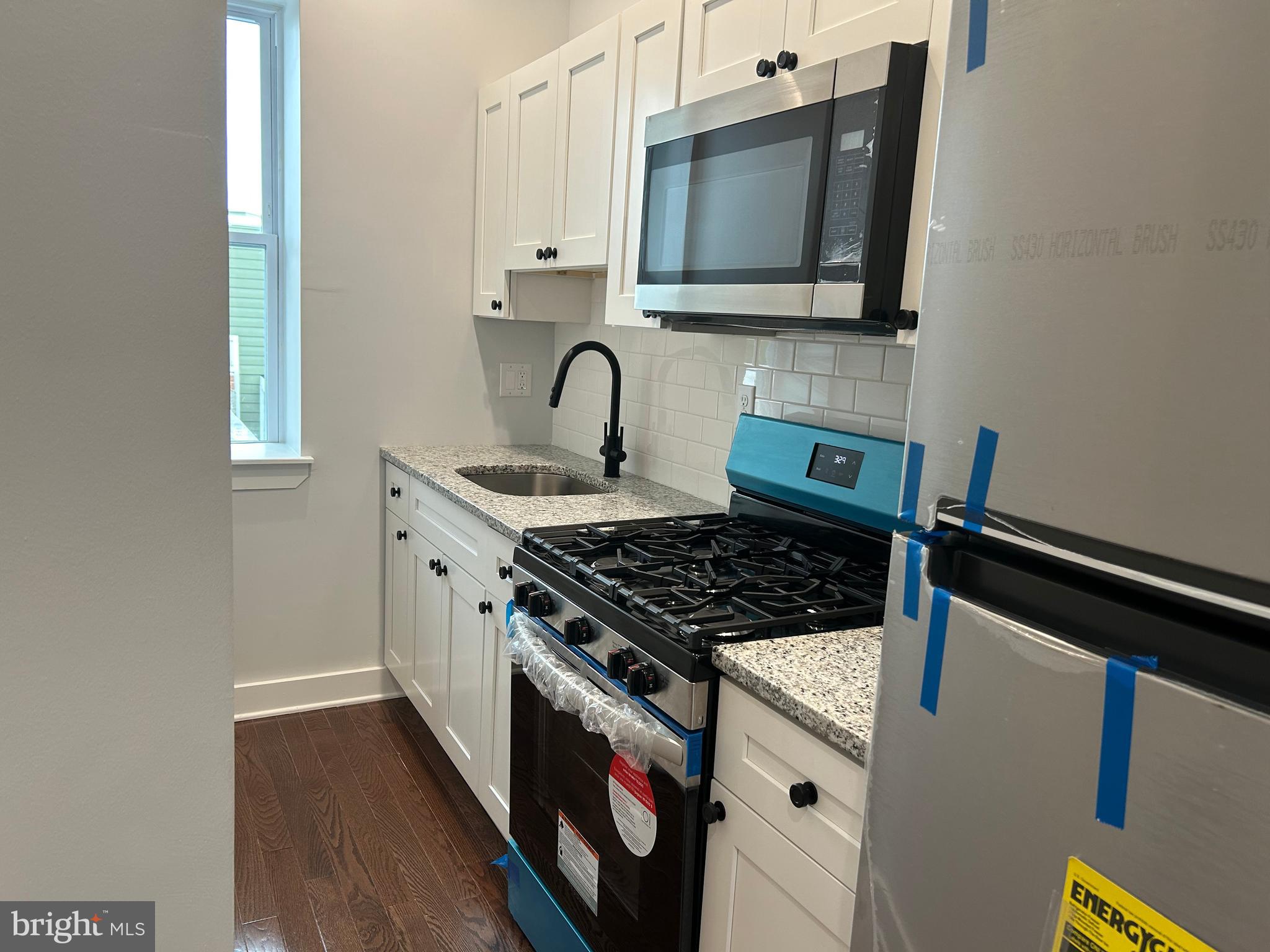 UNIVERSITY CITY - Residential Lease