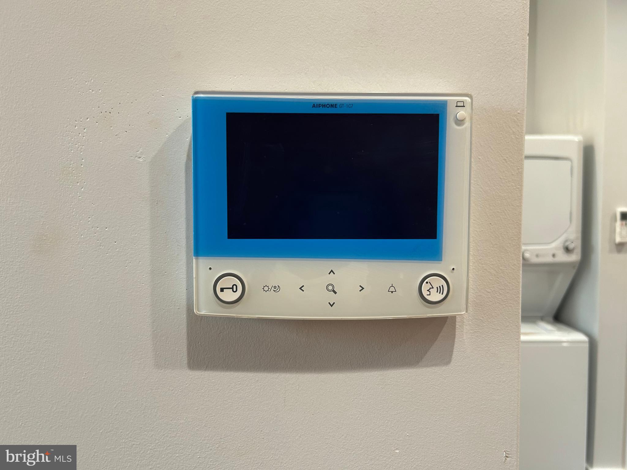 UNIVERSITY CITY - Residential Lease