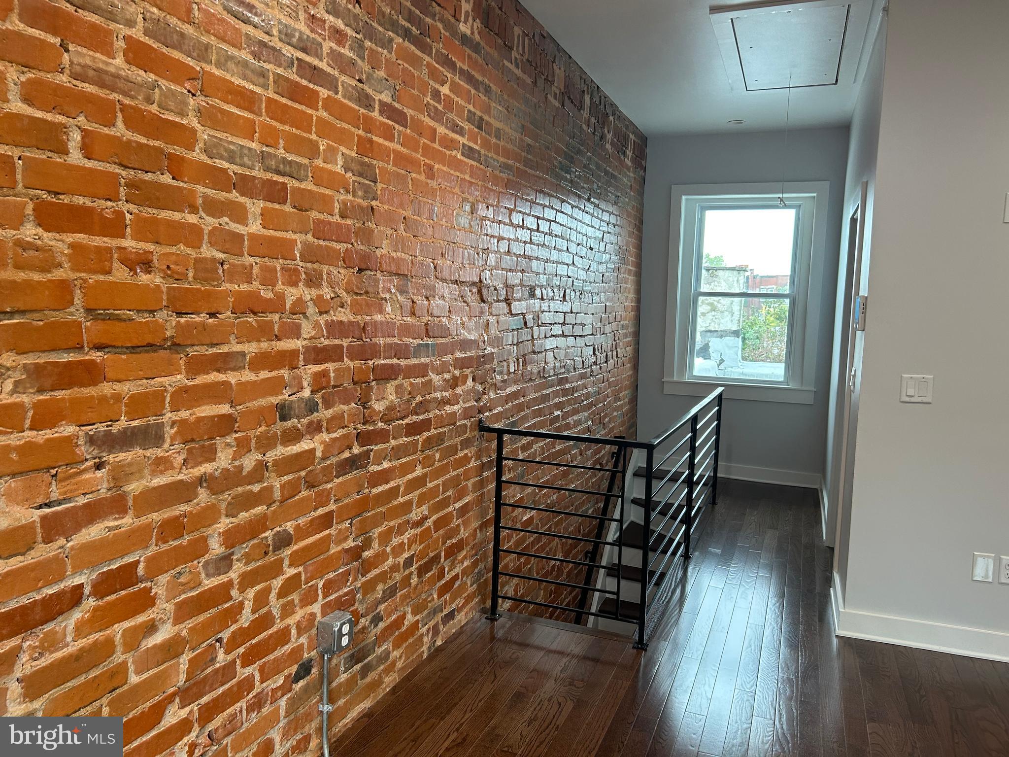 UNIVERSITY CITY - Residential Lease