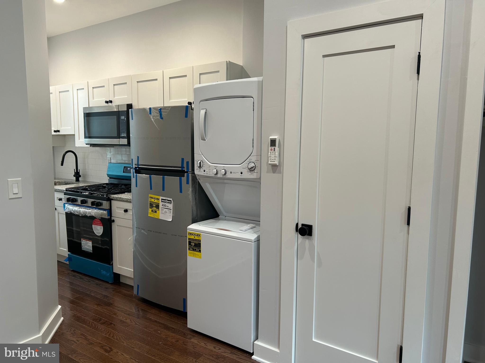 UNIVERSITY CITY - Residential Lease