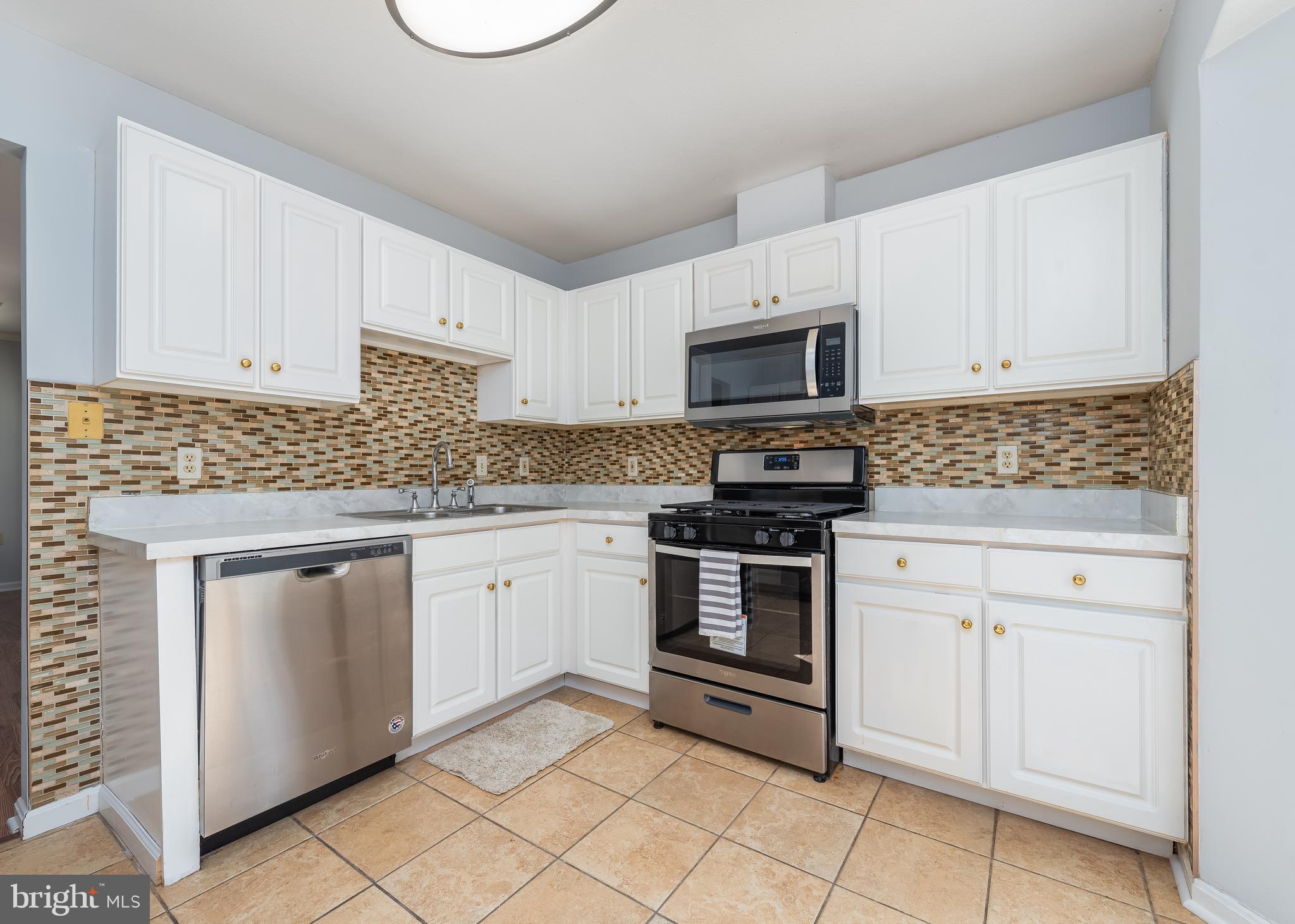 BRISTOL GREEN - Residential Lease