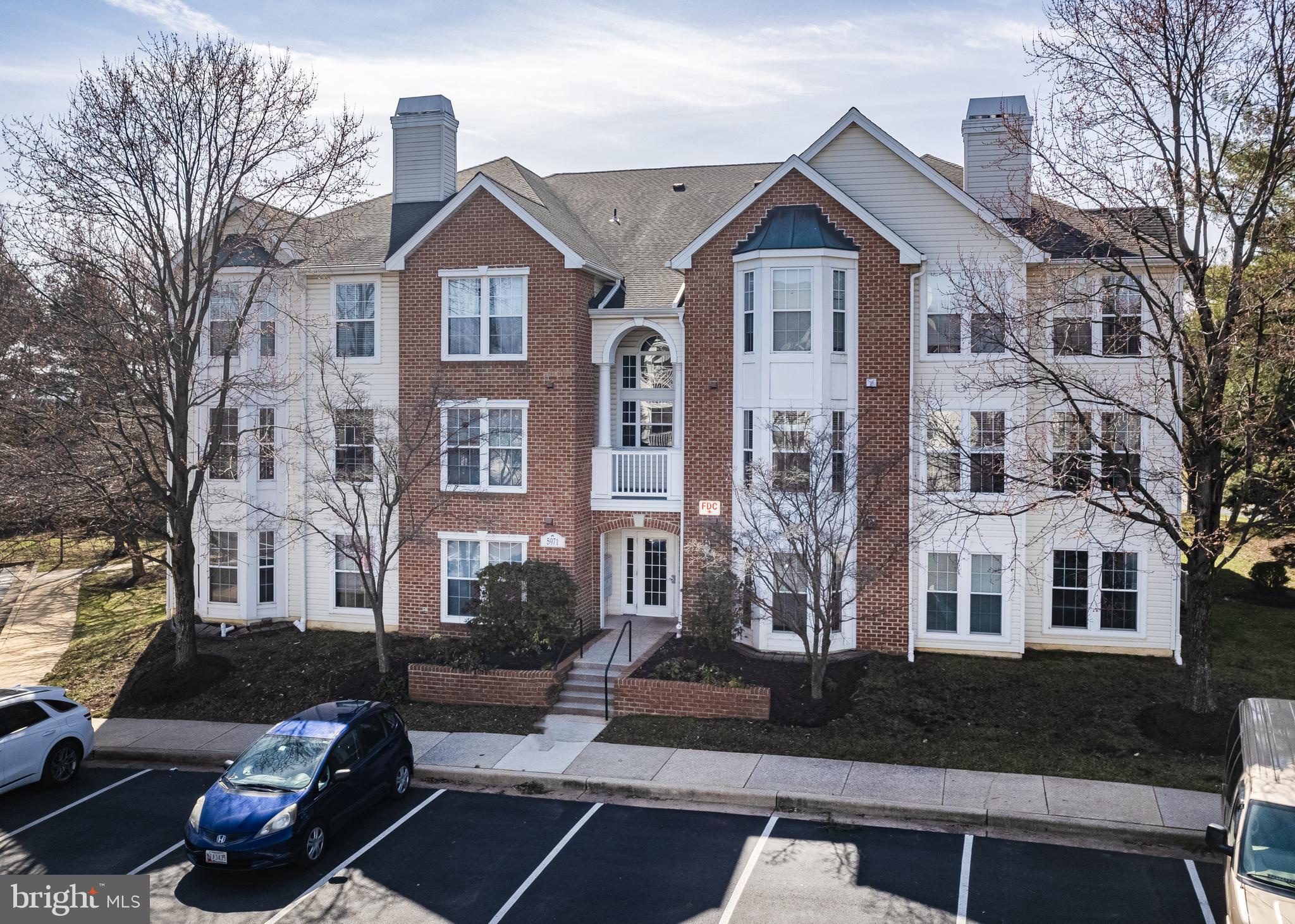 BRISTOL GREEN - Residential Lease