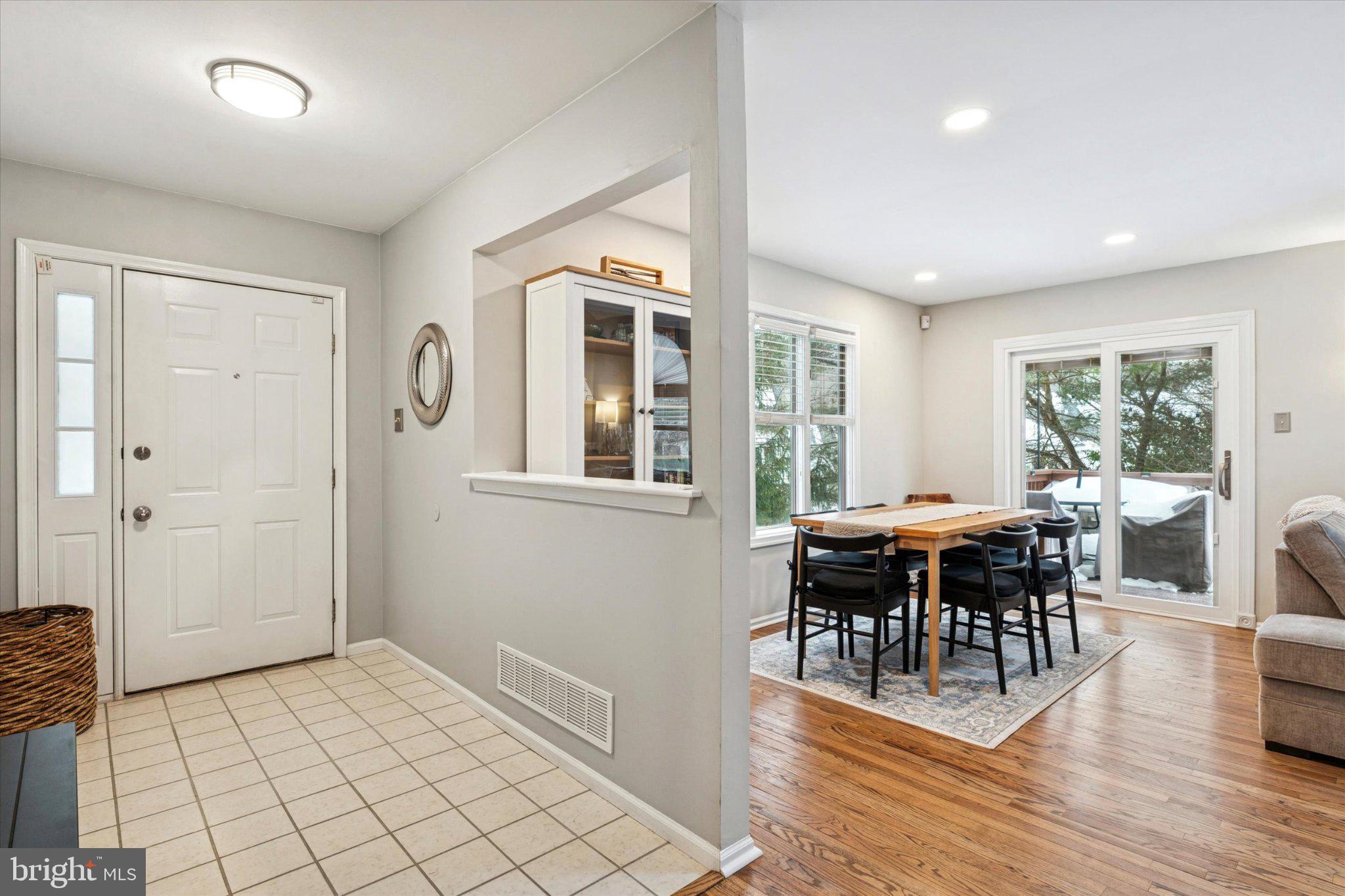 41 E JONATHAN COURT 41