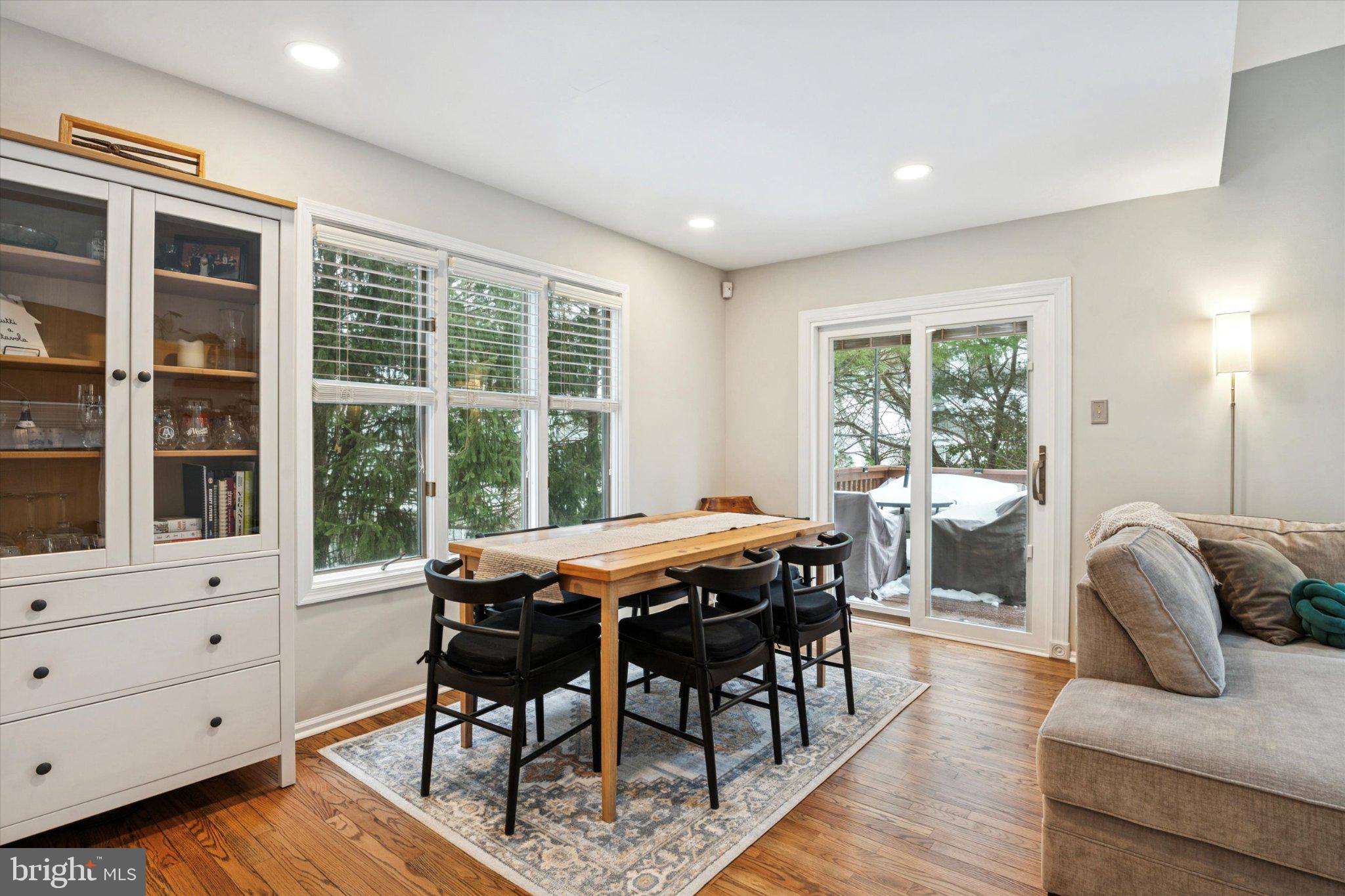 41 E JONATHAN COURT 41