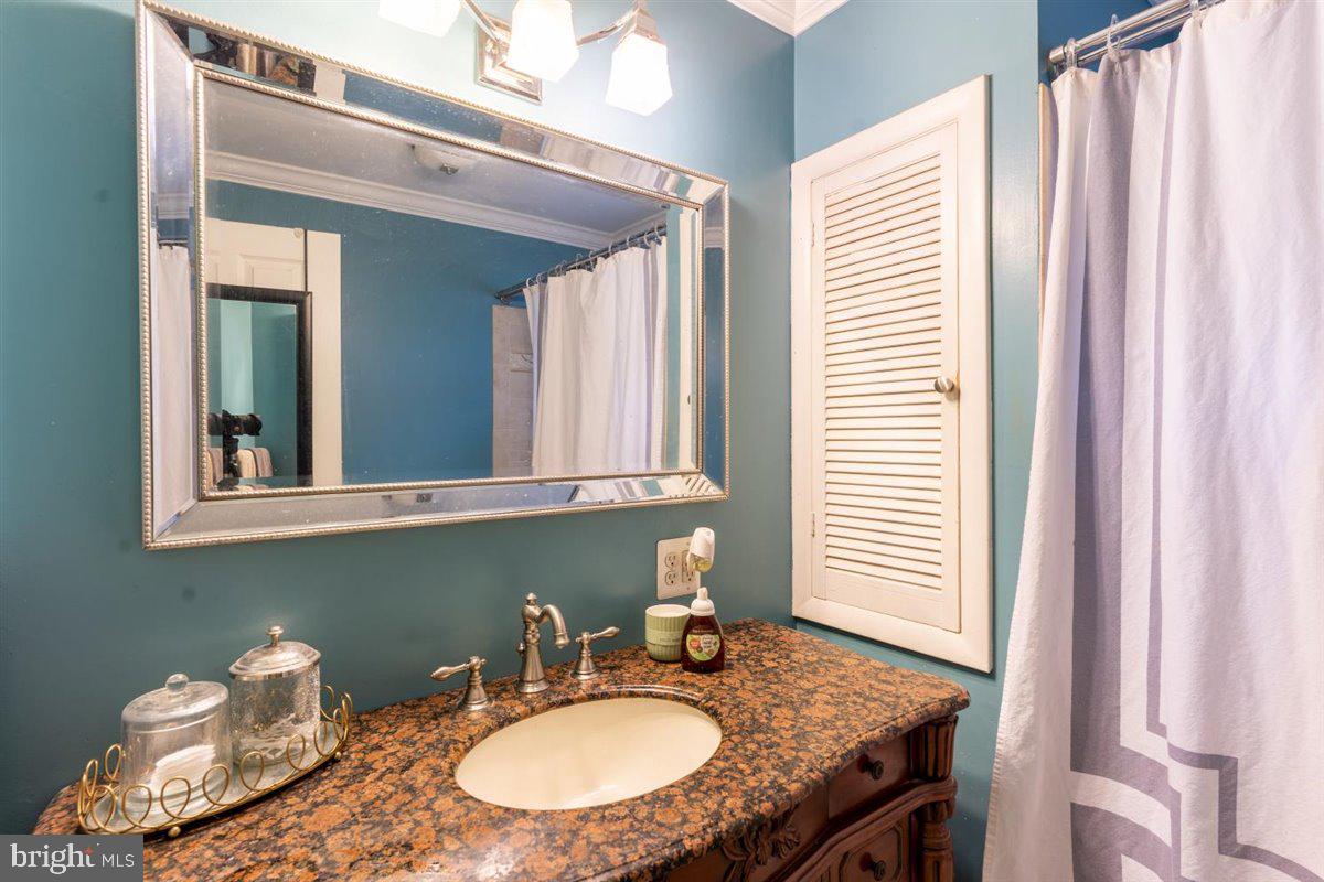 COLONY RIDGE - Residential