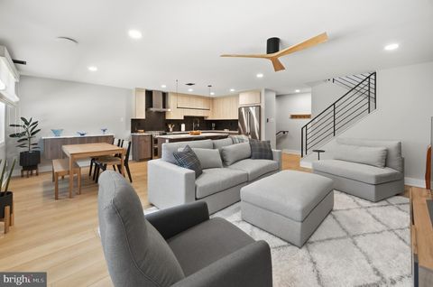 15 HADDONFIELD CMNS 15 HADDONFIELD NJ 08033