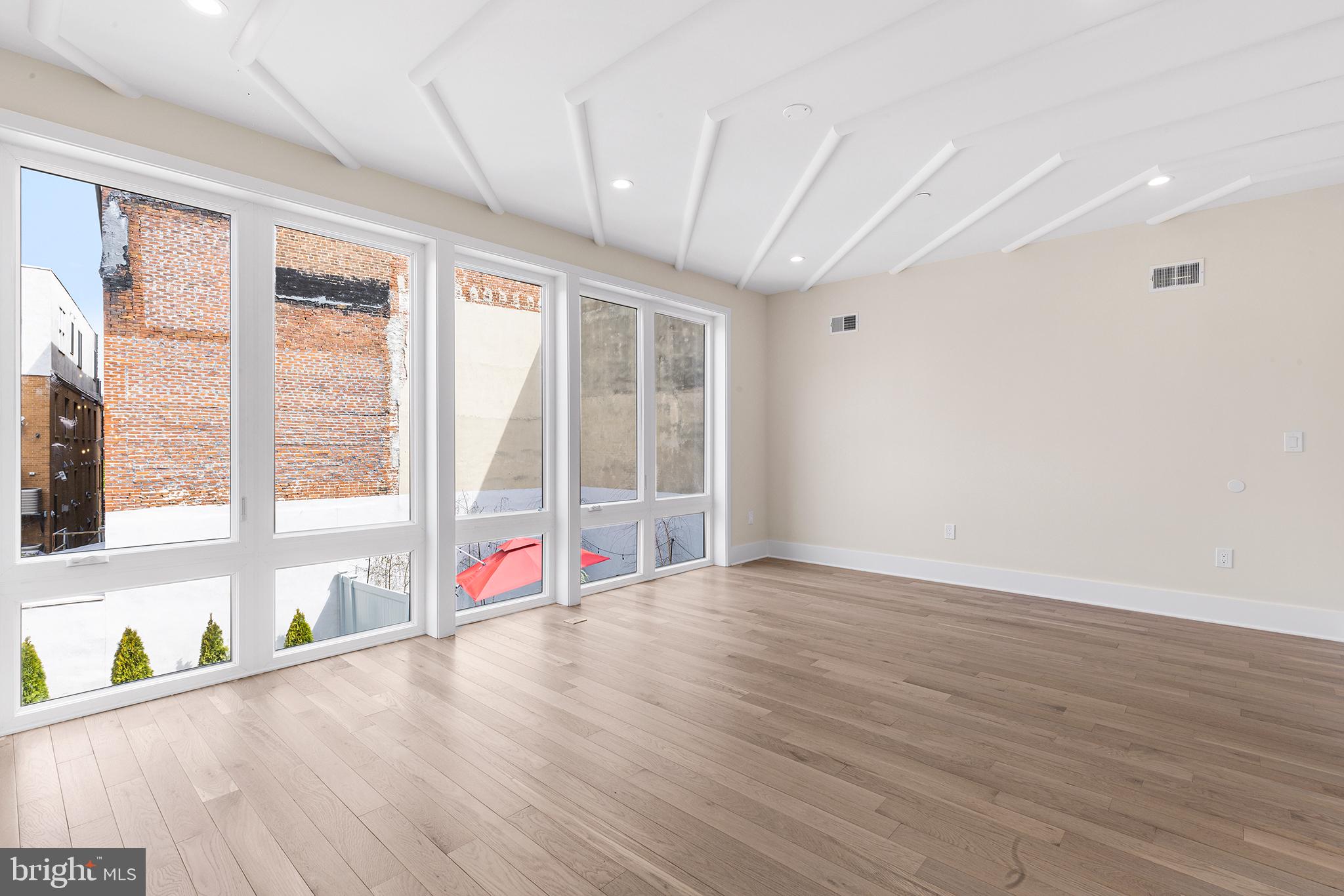 BELLA VISTA - Residential