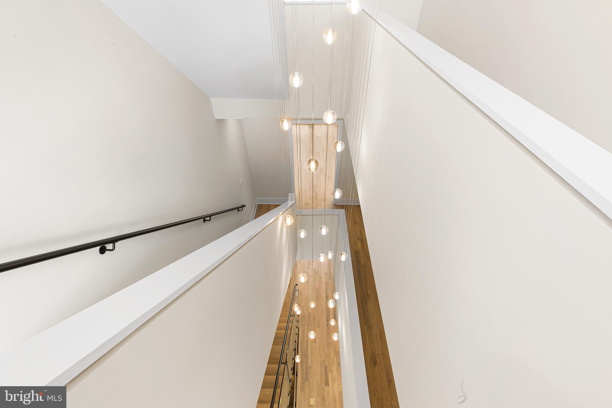 BELLA VISTA - Residential