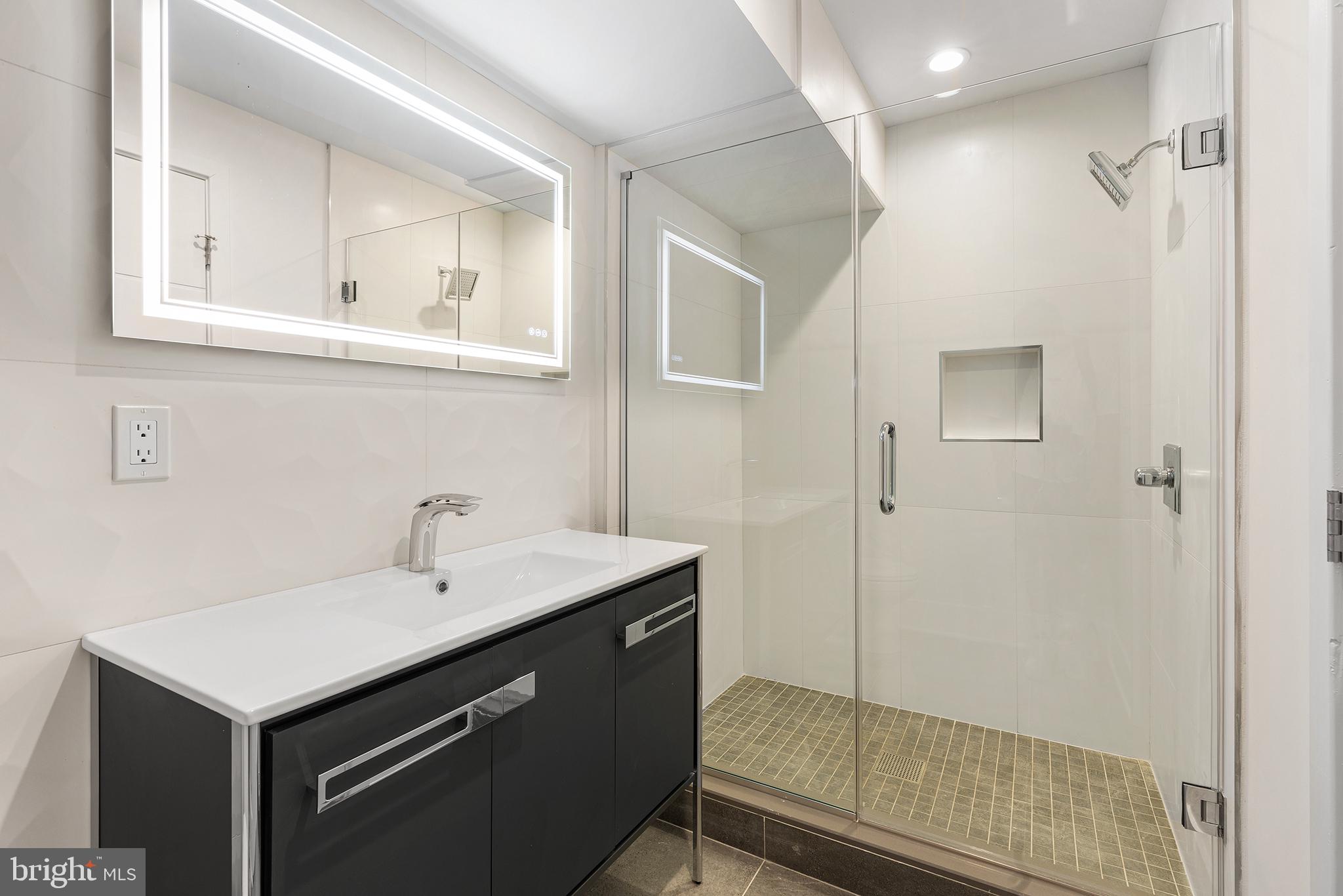 BELLA VISTA - Residential