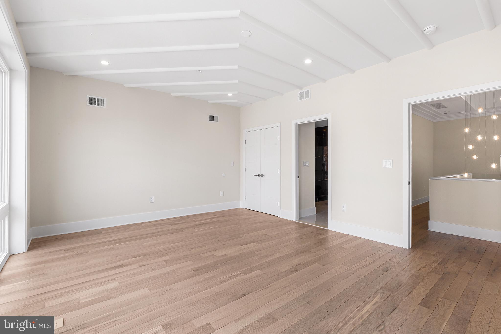 BELLA VISTA - Residential