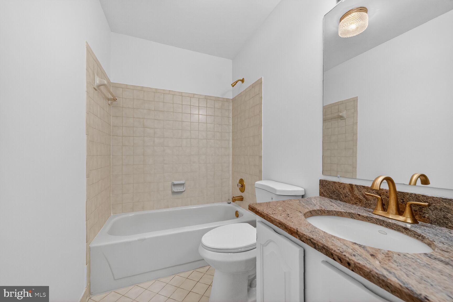 FRANKLIN OAKS - Residential