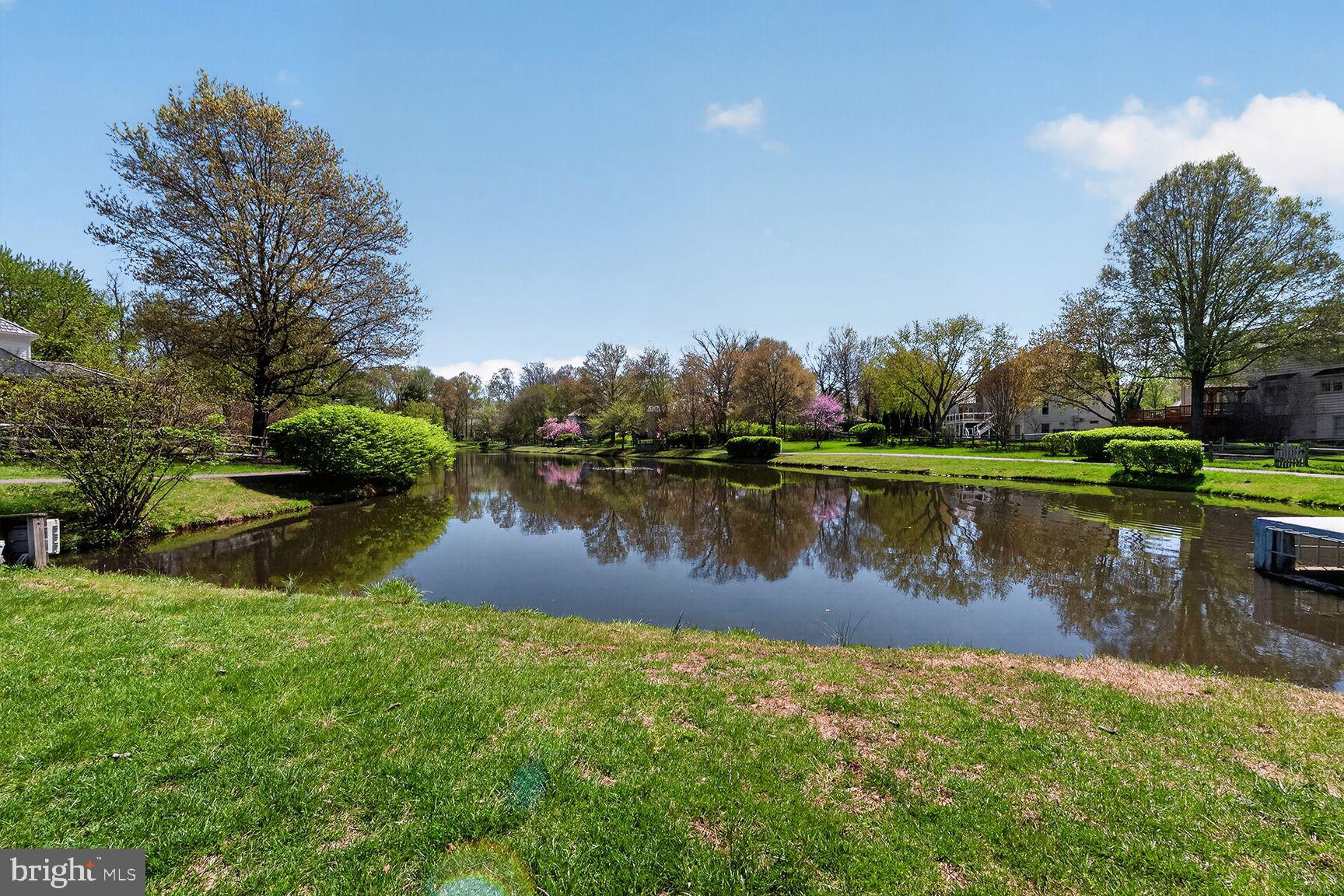 FRANKLIN OAKS - Residential