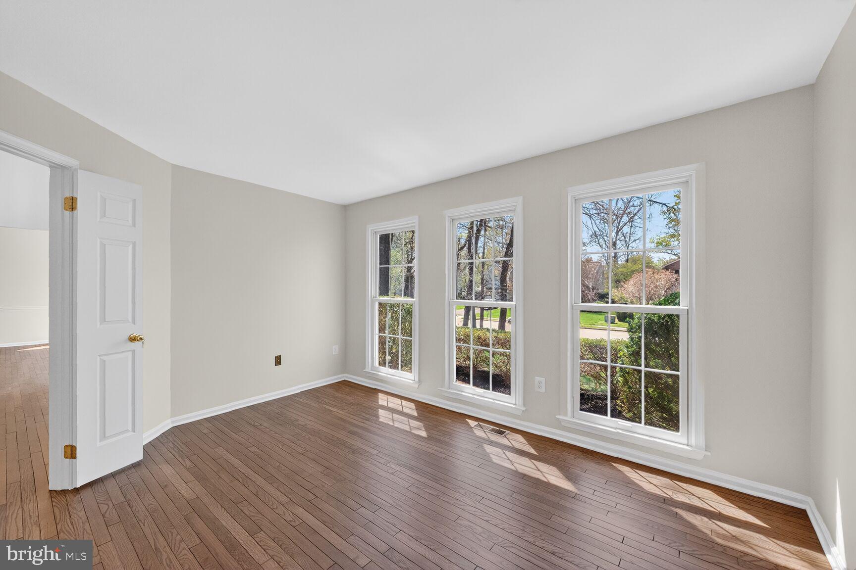 FRANKLIN OAKS - Residential