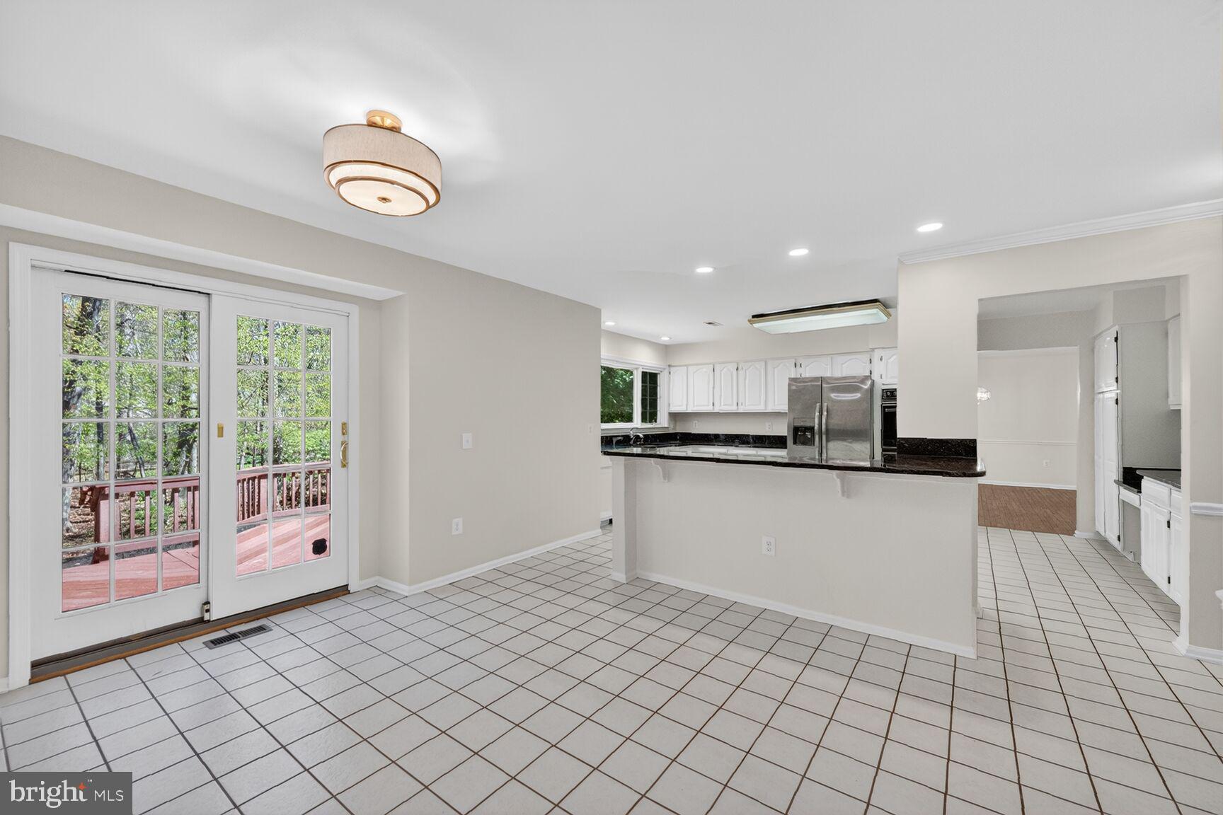 FRANKLIN OAKS - Residential