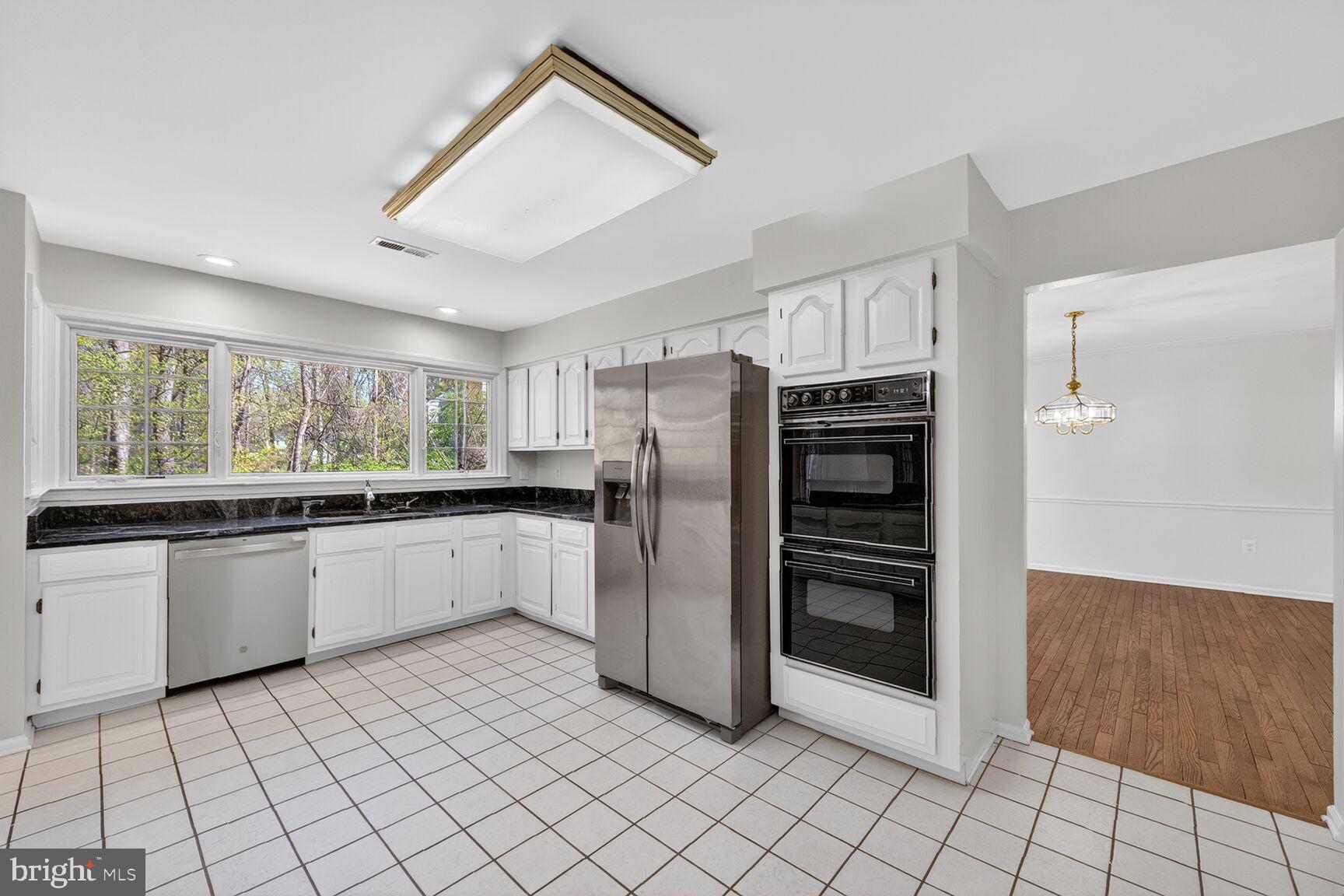 FRANKLIN OAKS - Residential