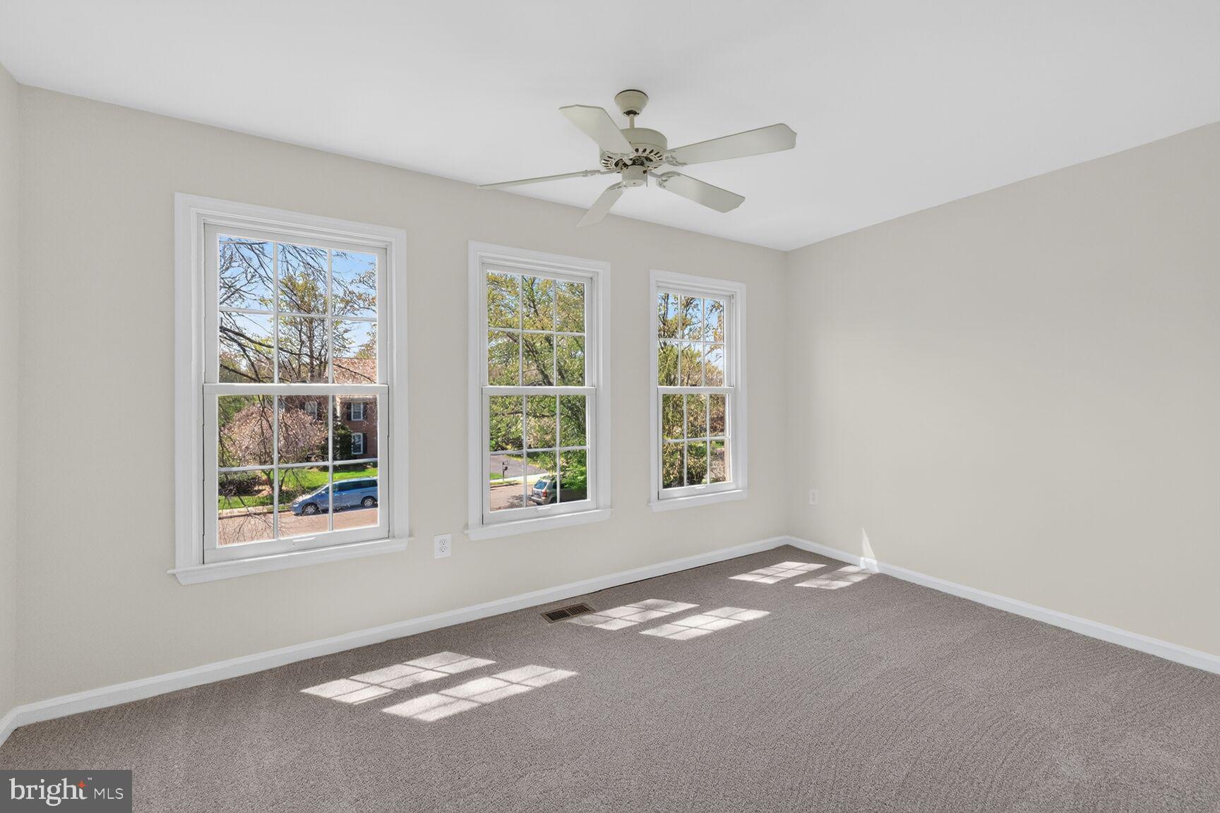 FRANKLIN OAKS - Residential