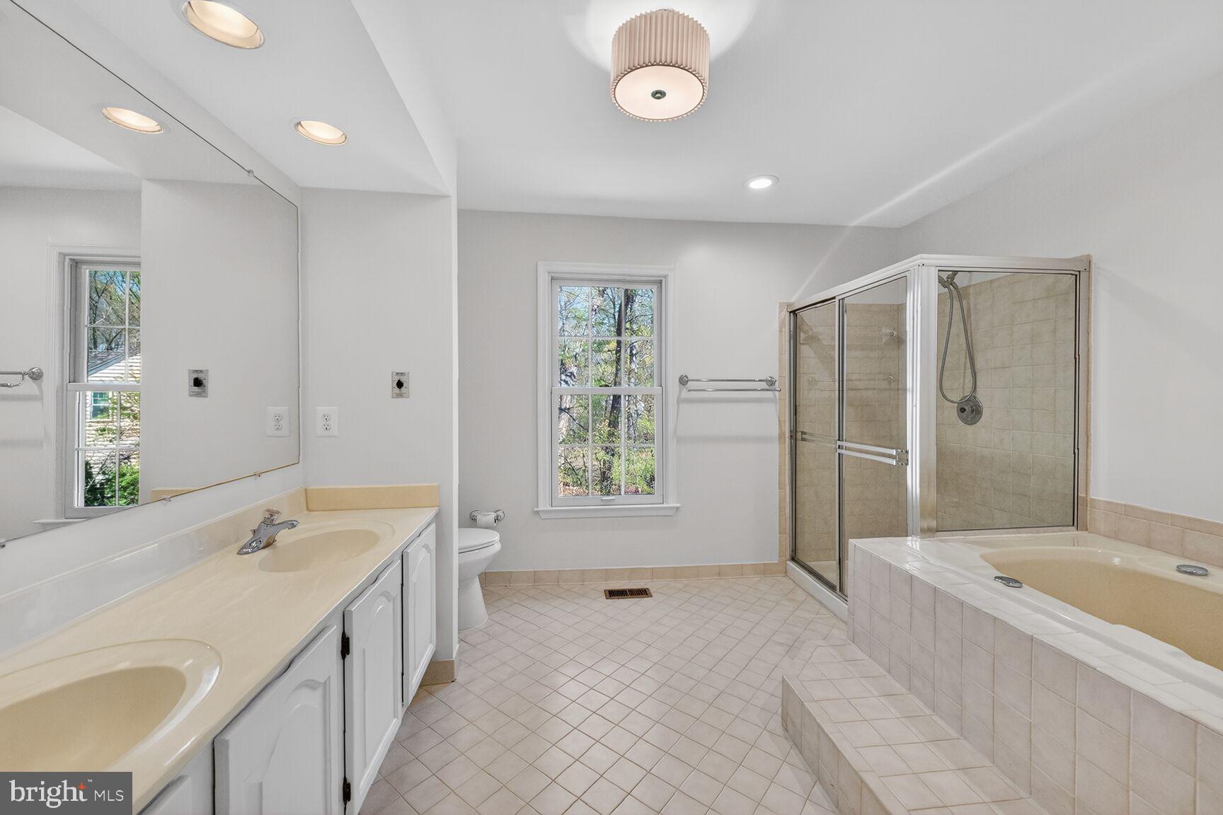 FRANKLIN OAKS - Residential