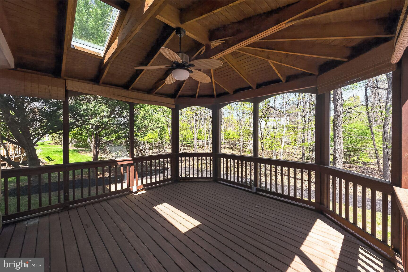 FRANKLIN OAKS - Residential