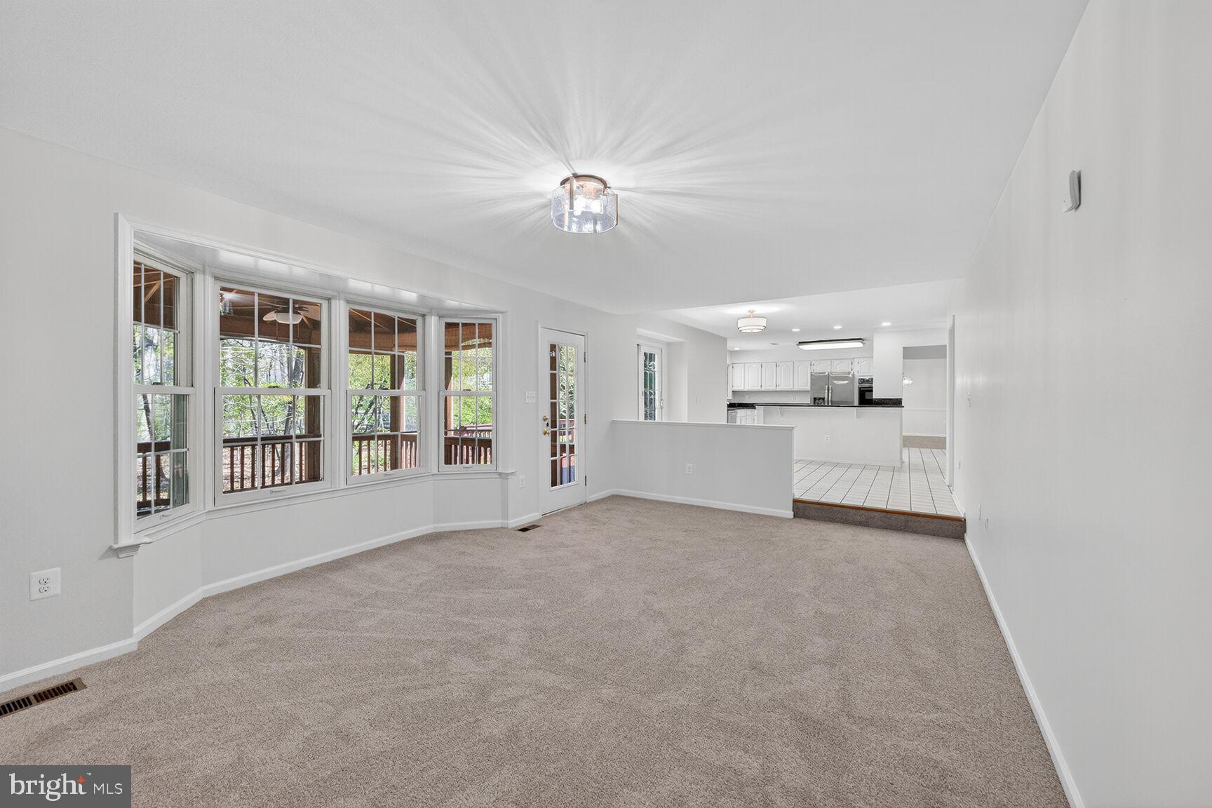 FRANKLIN OAKS - Residential