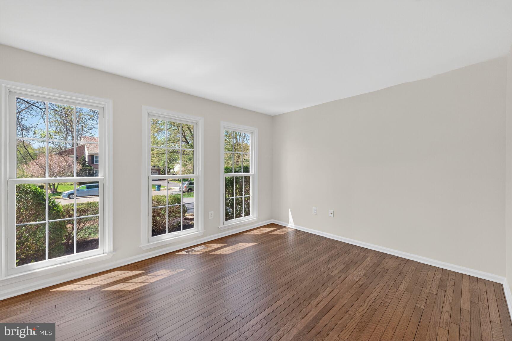 2951 FRANKLIN OAKS DRIVE