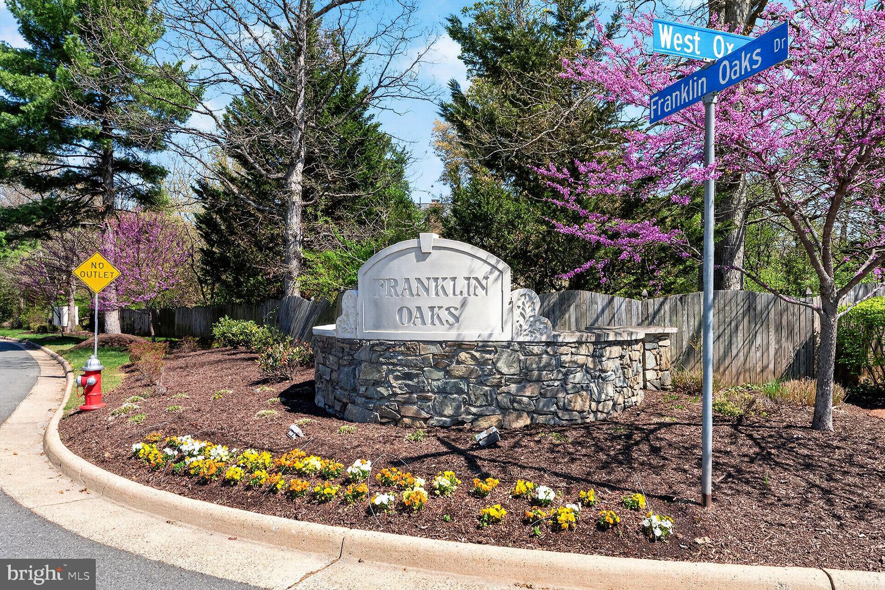 FRANKLIN OAKS - Residential